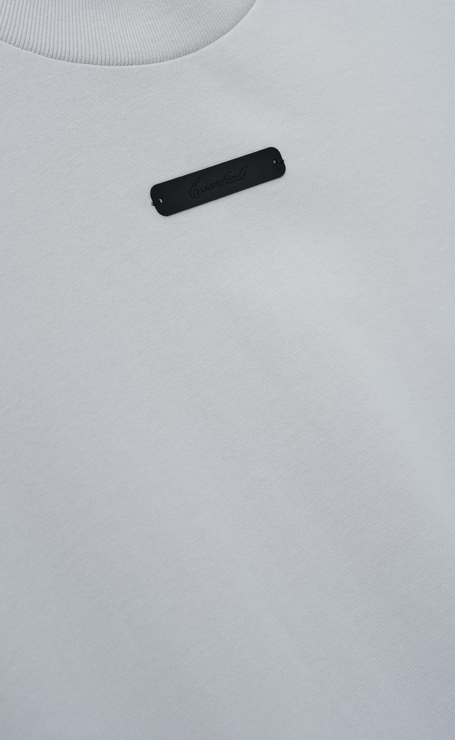 ESSENTIAL MERCH OVERCAST T-SHIRT
