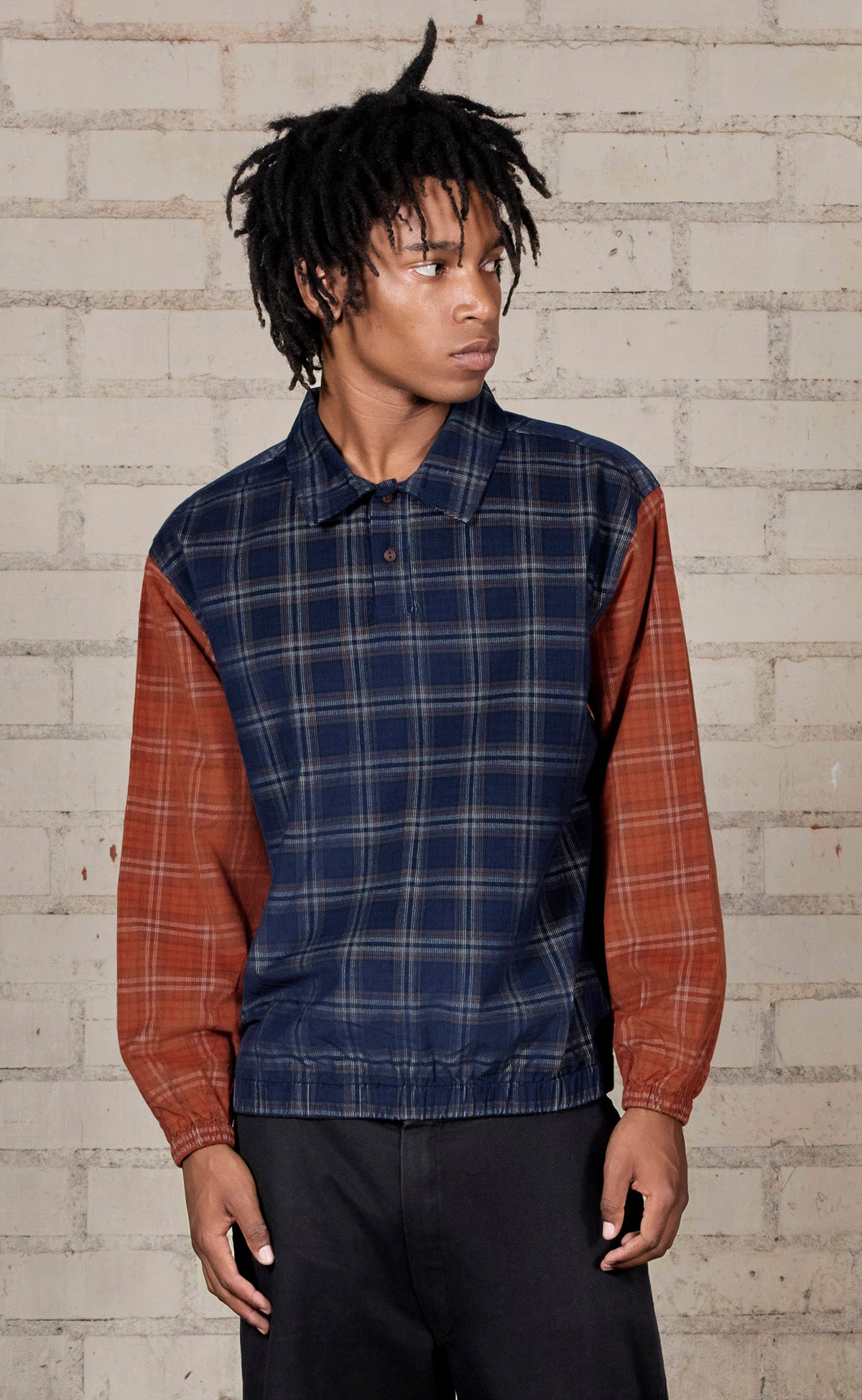 SCRIPT WOVEN POLO NAVY CREWNECK