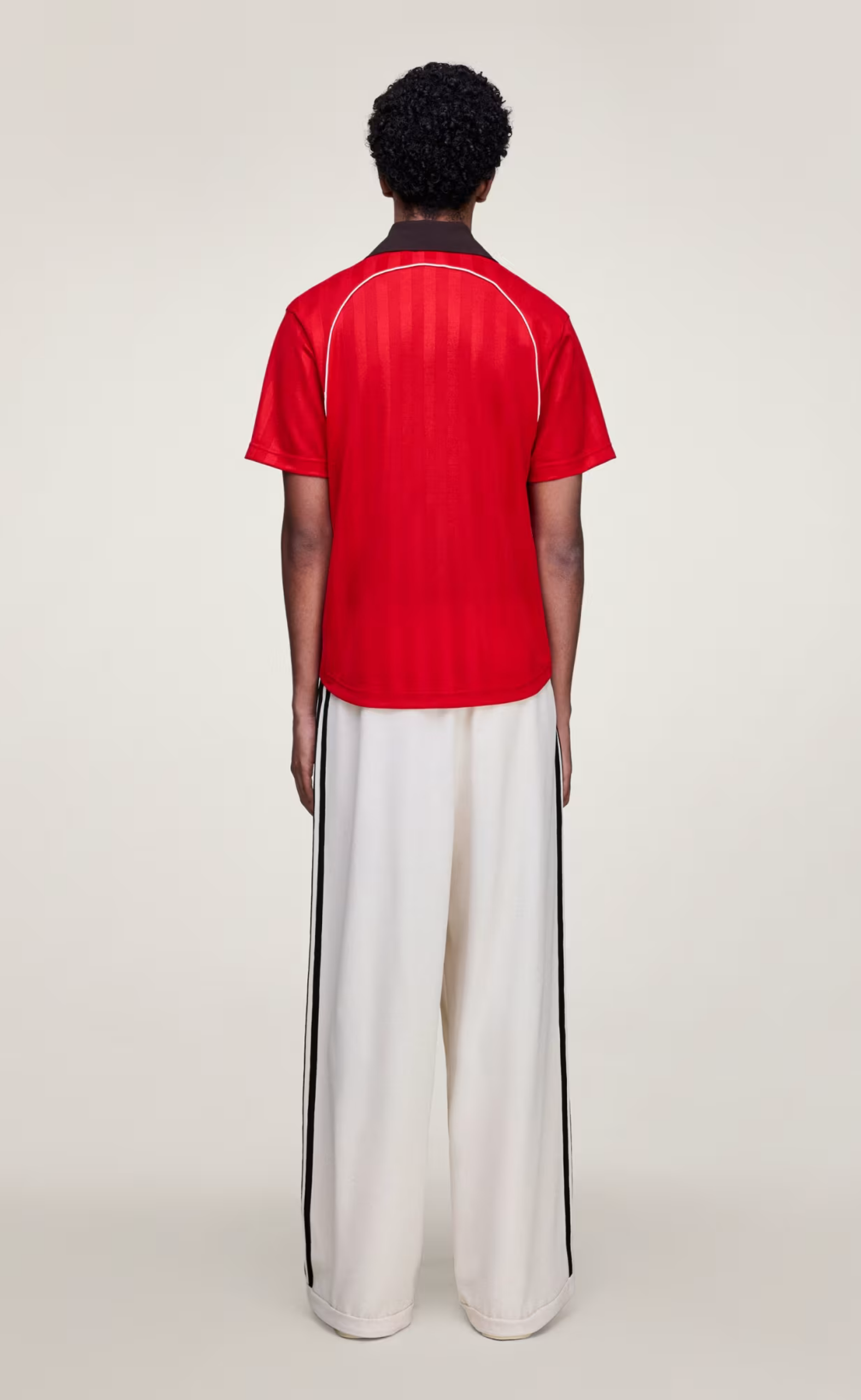 WB FOOTBALL BATTER SCARLET T-SHIRT