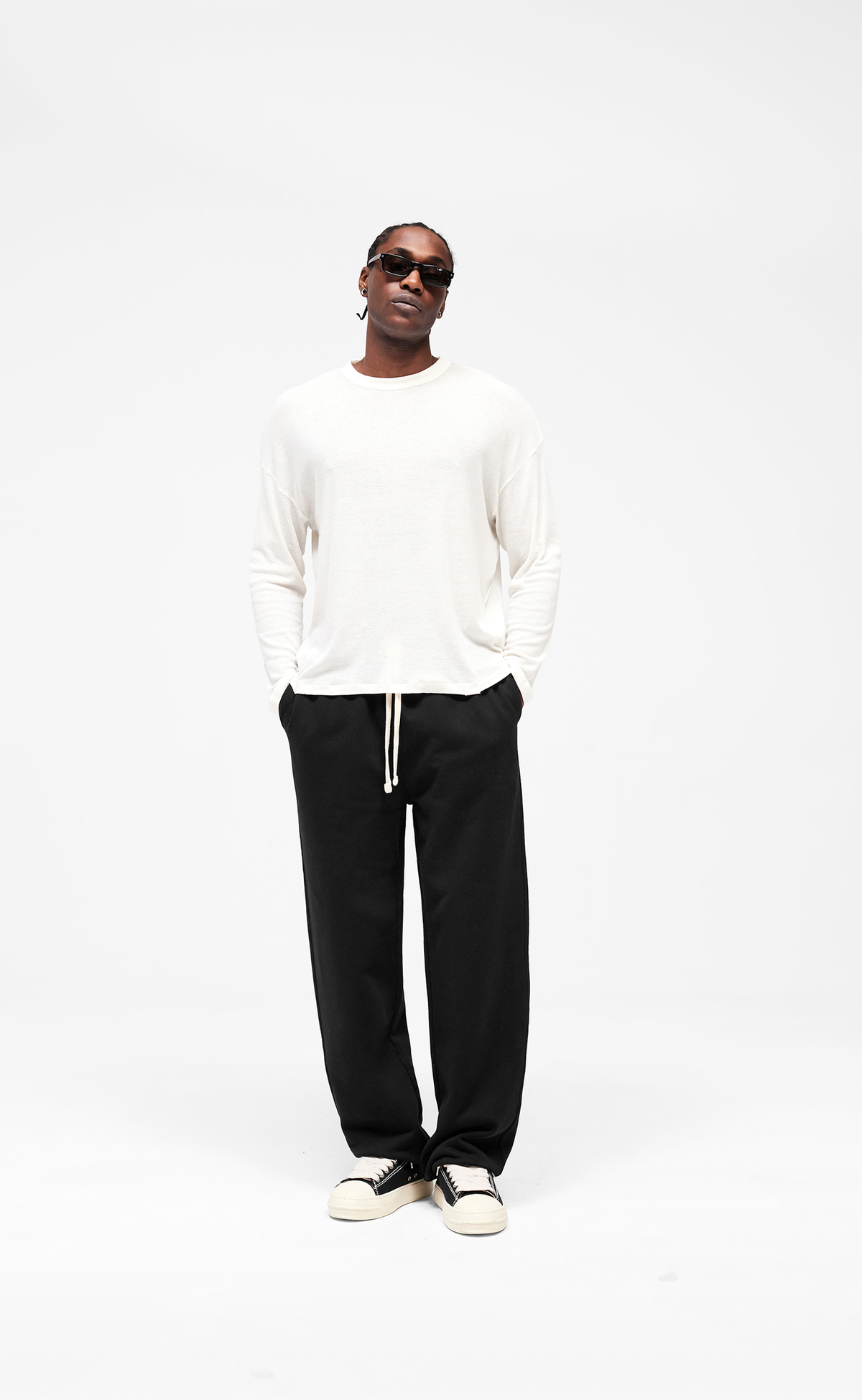 INITIAL WIDE LEG CUFFED JET BLACK SWEATPANTS