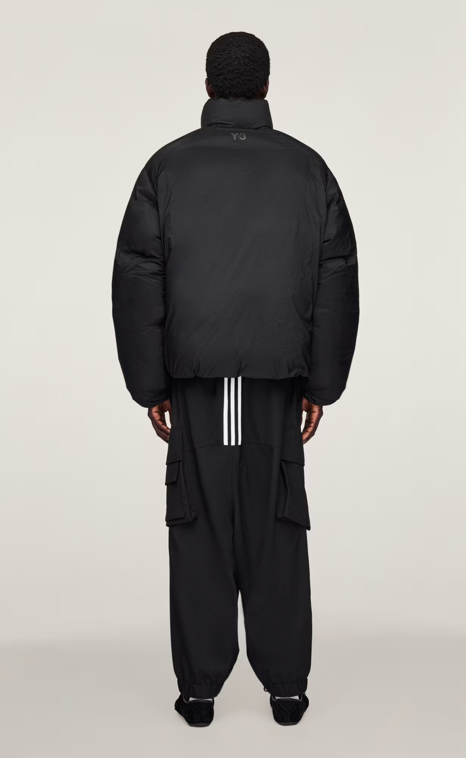 PUFFER BLACK JACKET