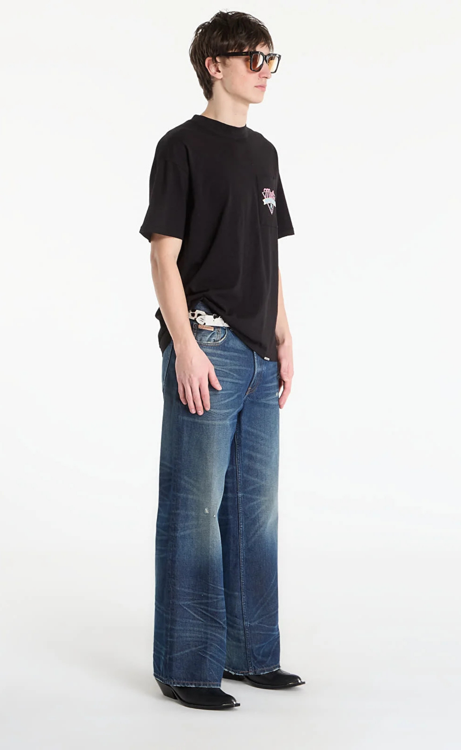 MEL'S DINER JET BLACK T-SHIRT