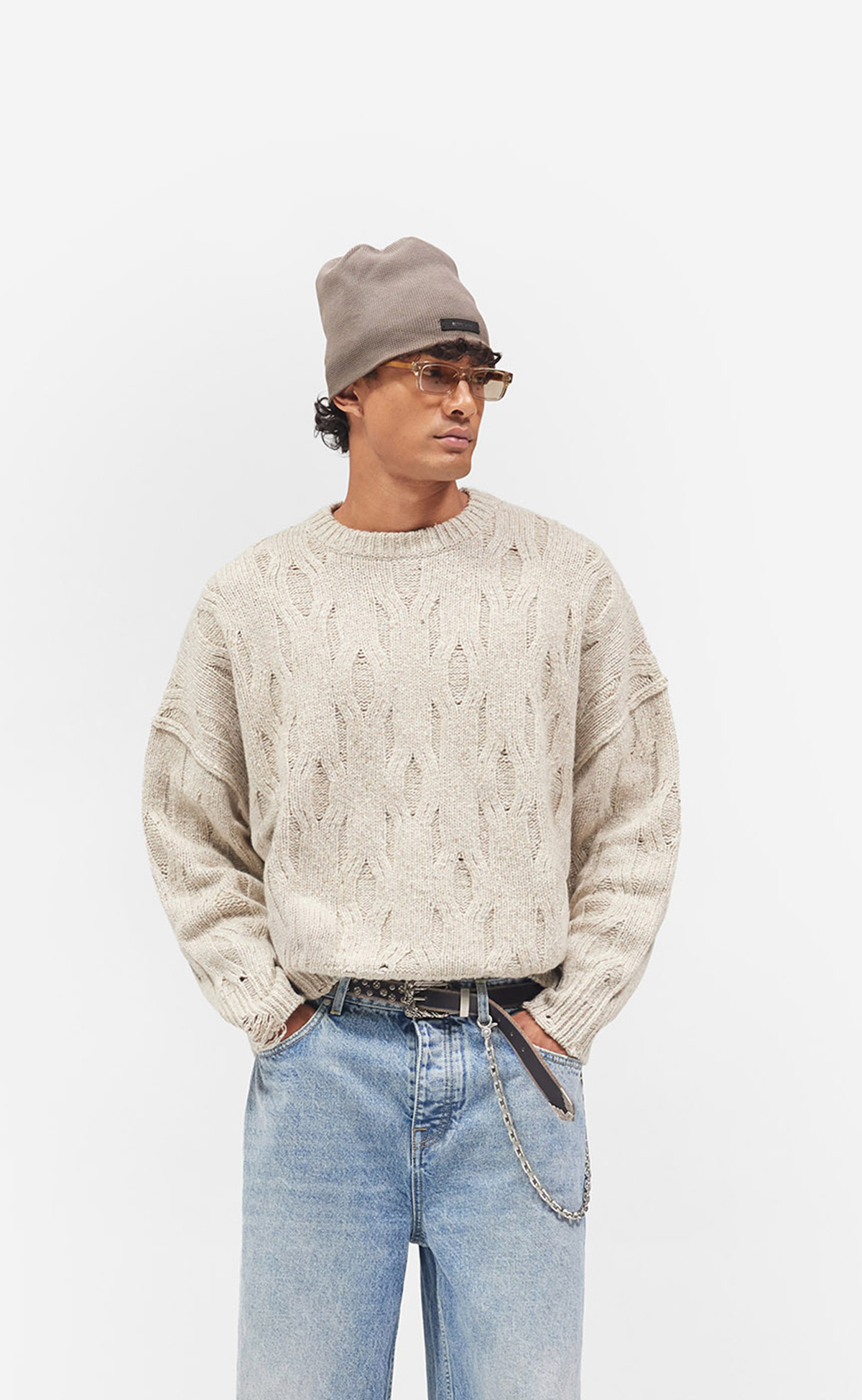 DISTRESS KNIT TAUPE SWEATER