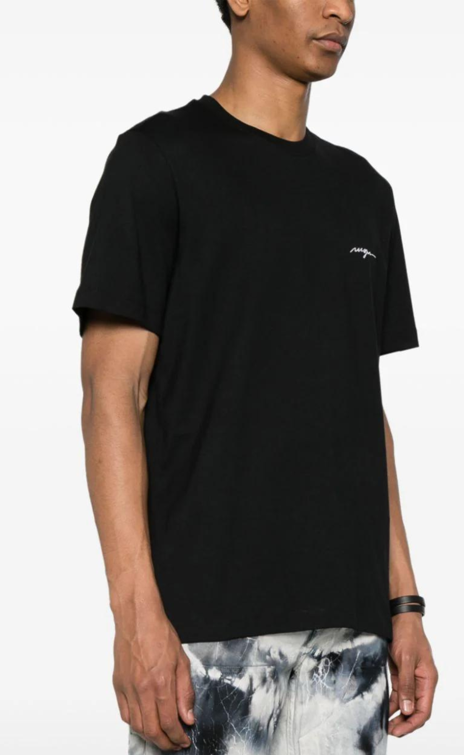 EMBROIDERED CURSIVE LOGO BLACK T-SHIRT