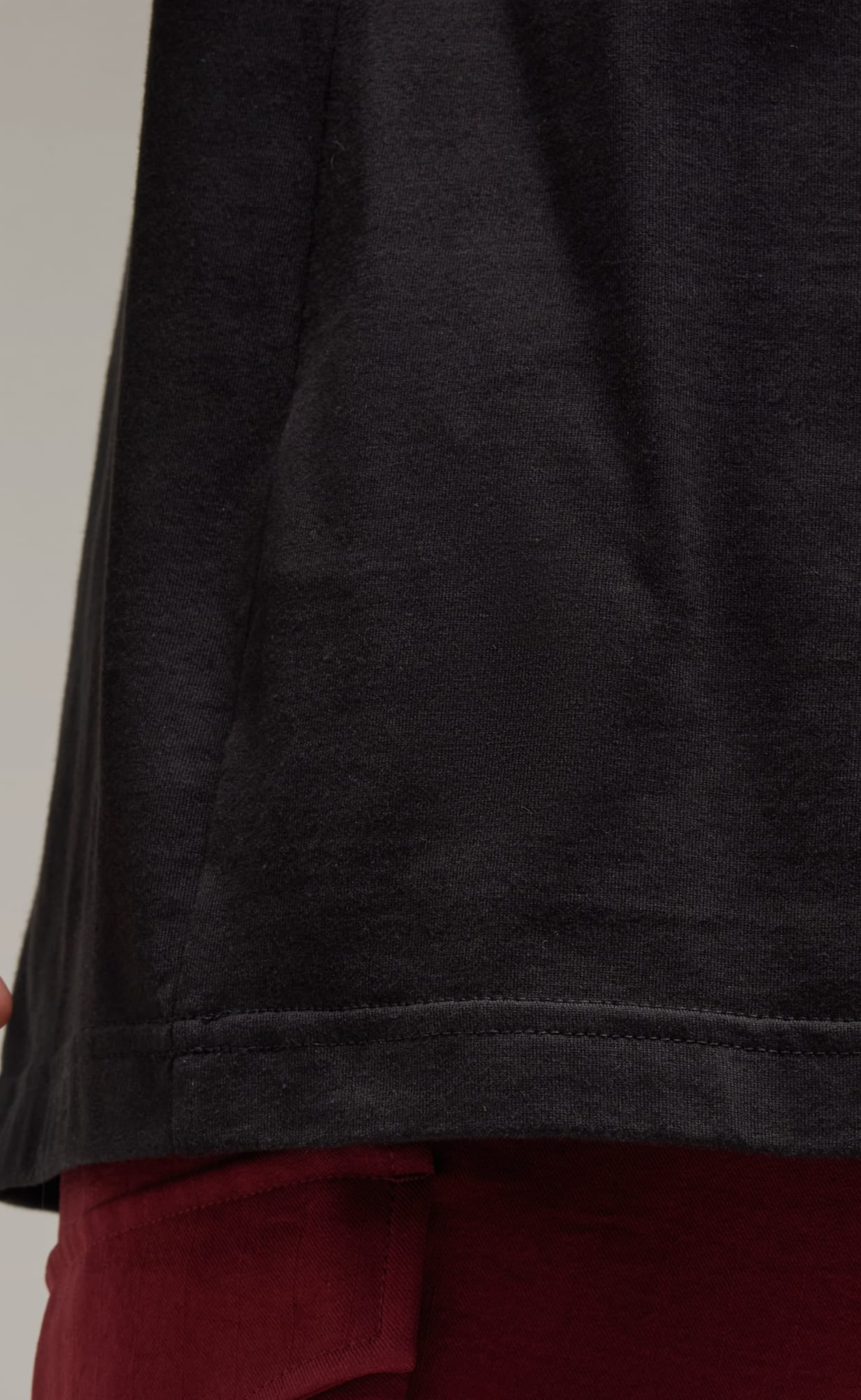 BOXY BLACK T-SHIRT