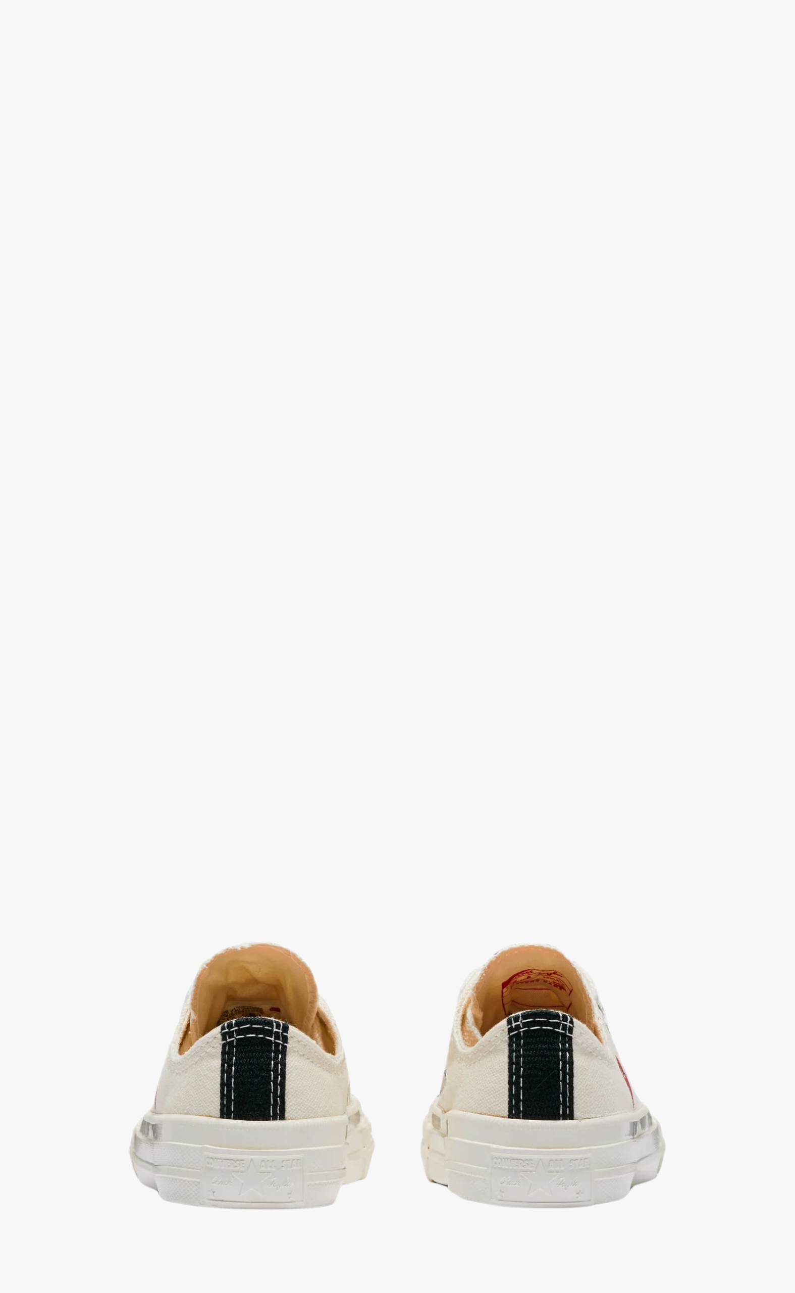 CHUCK TAYLOR 70 SMALL RED
HEART LOW TOP KIDS