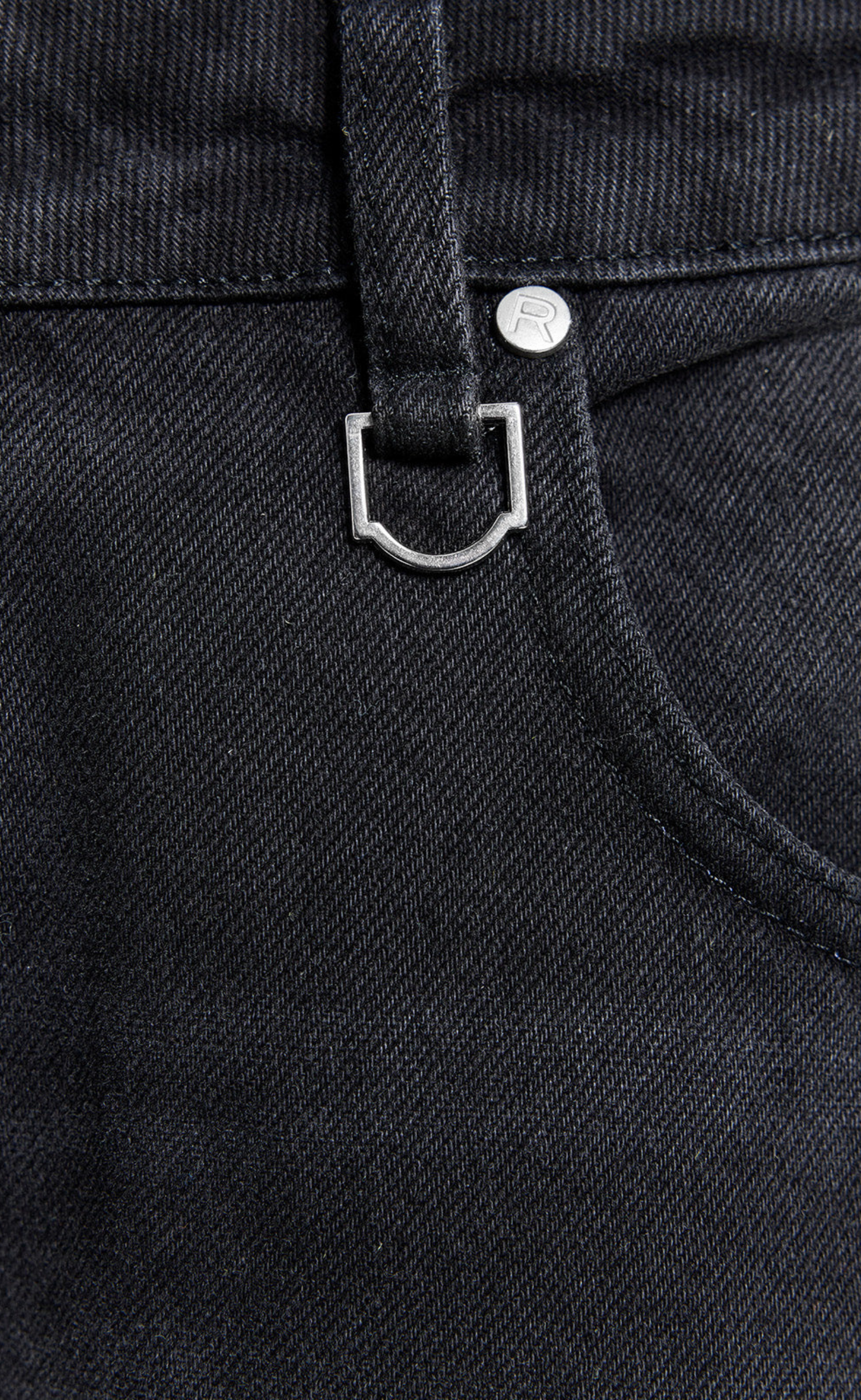 ESSENTIAL STRAIGHT WASHED BLACK JEANS