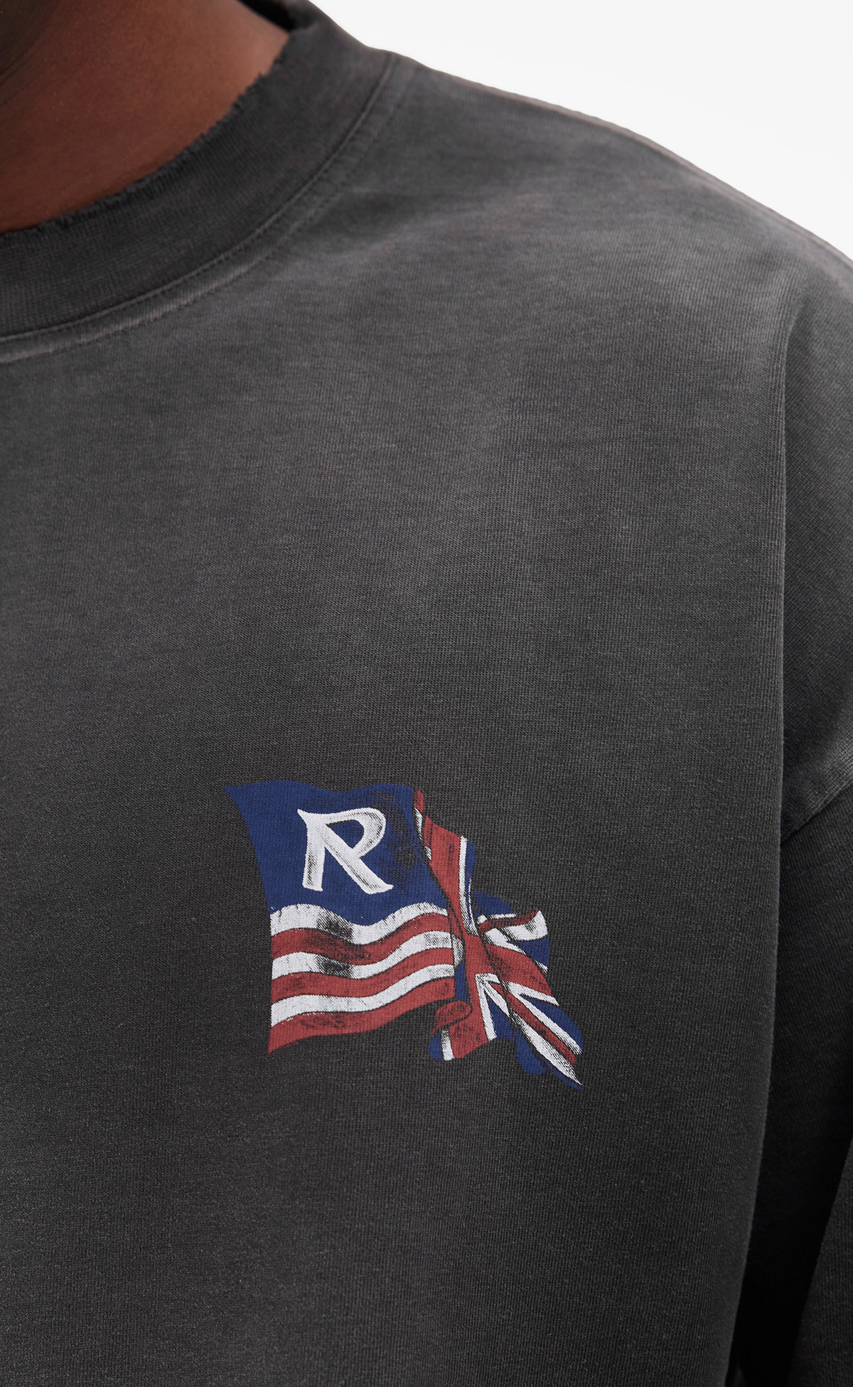 EAGLE BLACK LONGSLEEVE