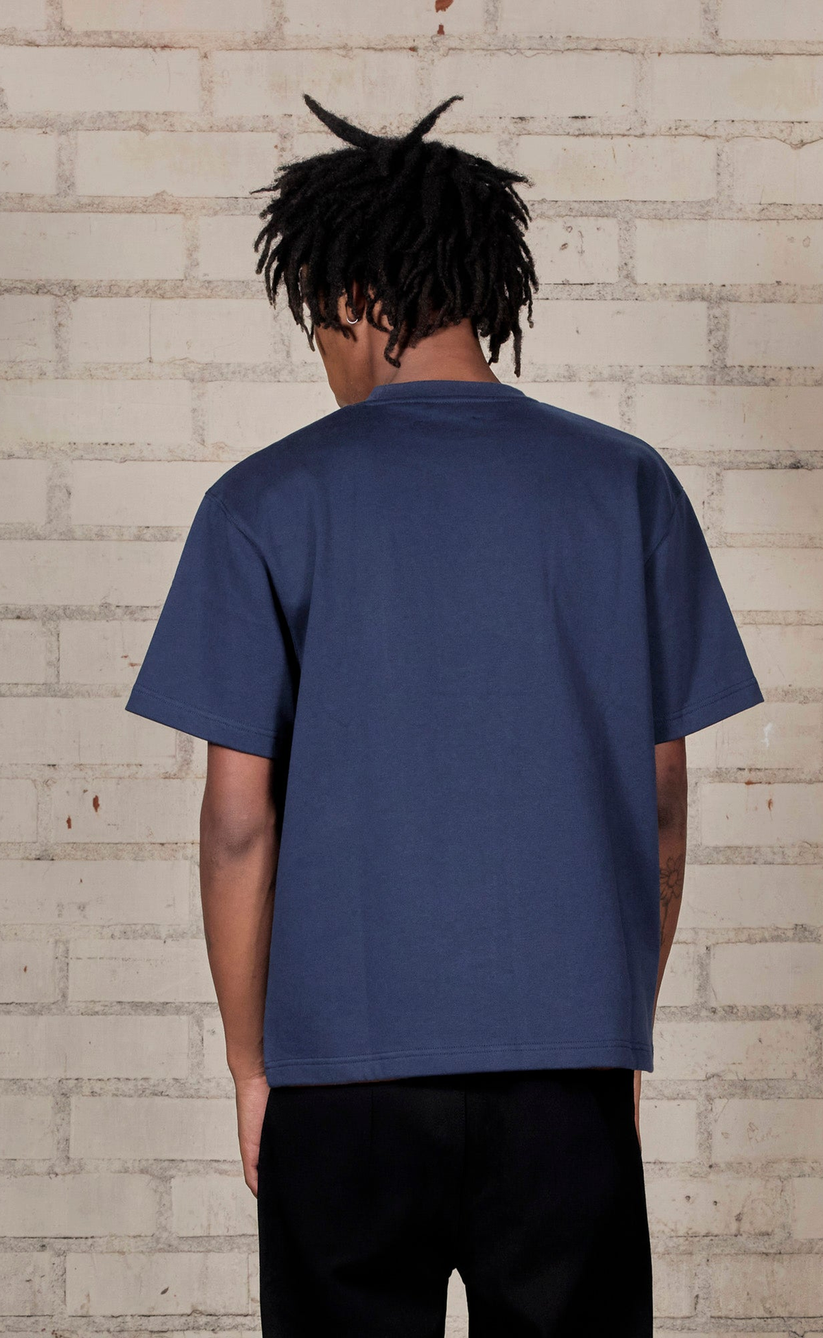 TWITCH STUDDED SHORT SLEEVE NAVY T-SHIRT