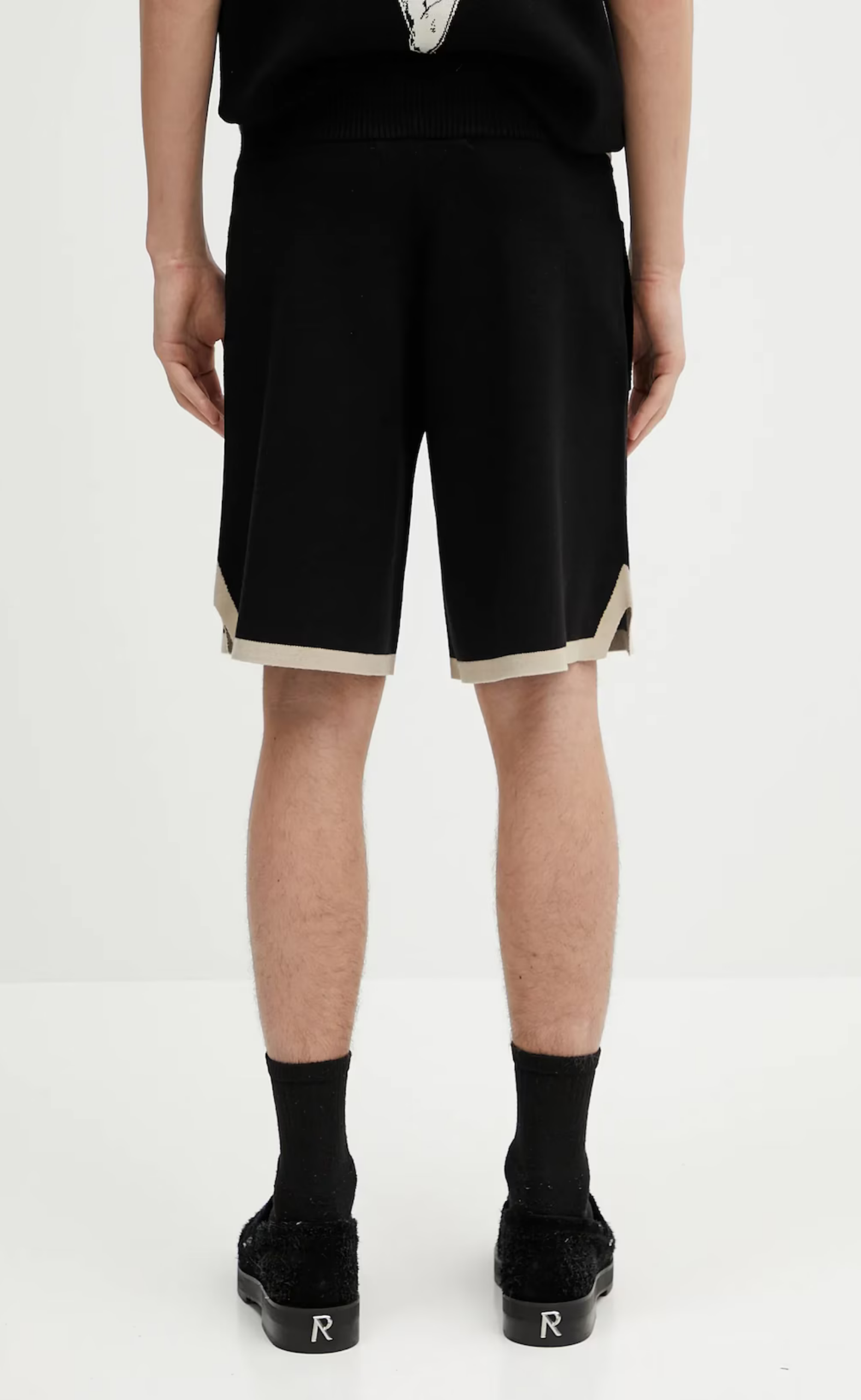 KNIT SHORT GARDENER BLACK