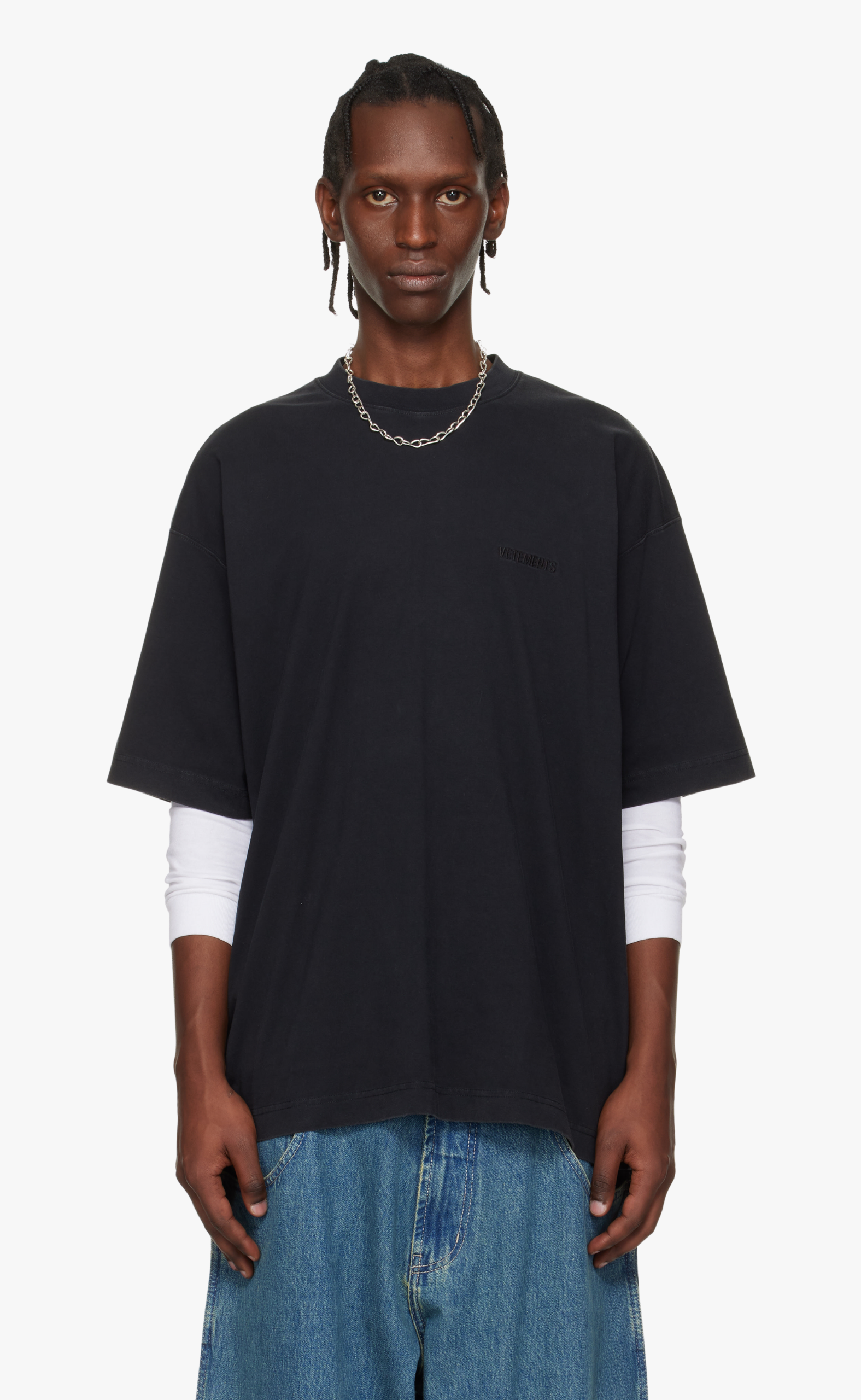 BLACK LOGO  BLACK T-SHIRT