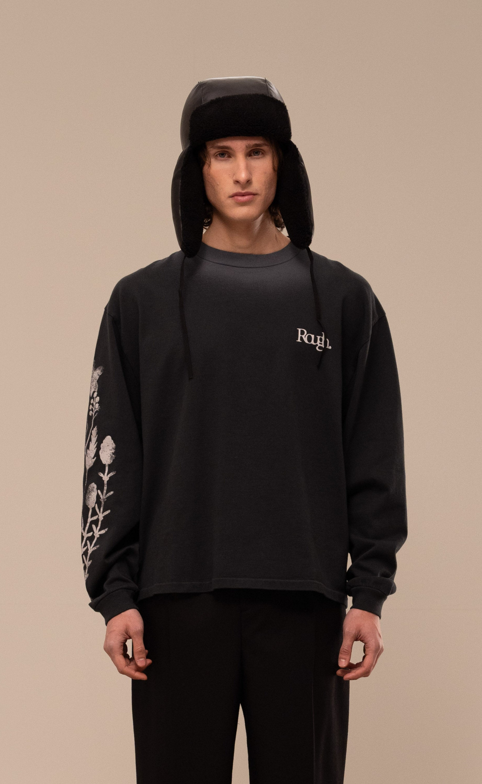 ANTHOS BLACK WASHED LONGSLEEVE