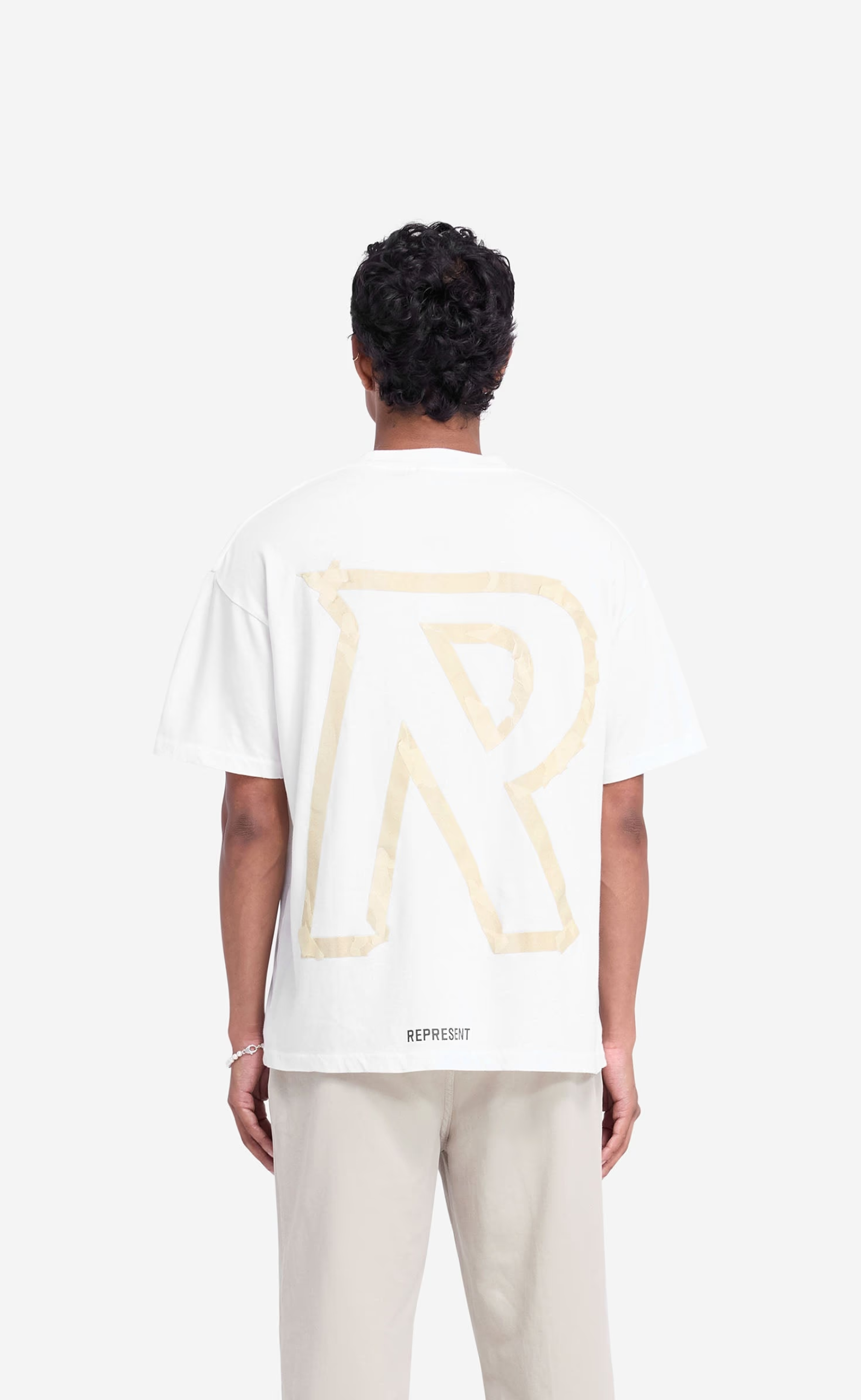 MASKING TAPE INITIAL FLAT WHITE T-SHIRT