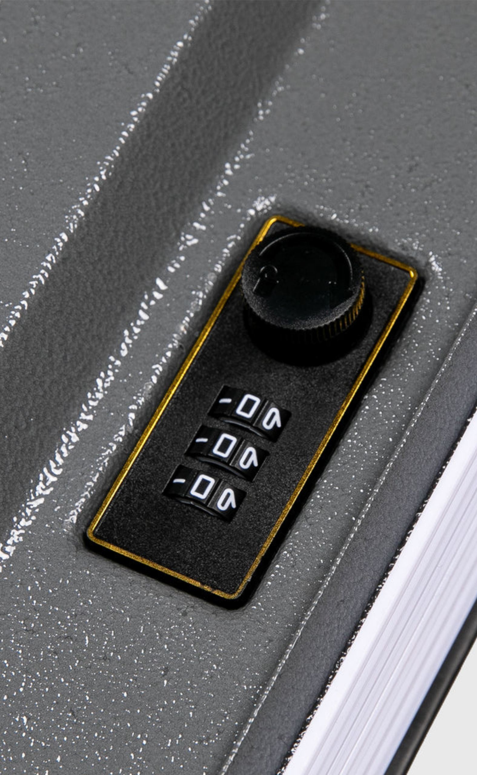 SAINT BLACK BOOKSAFE