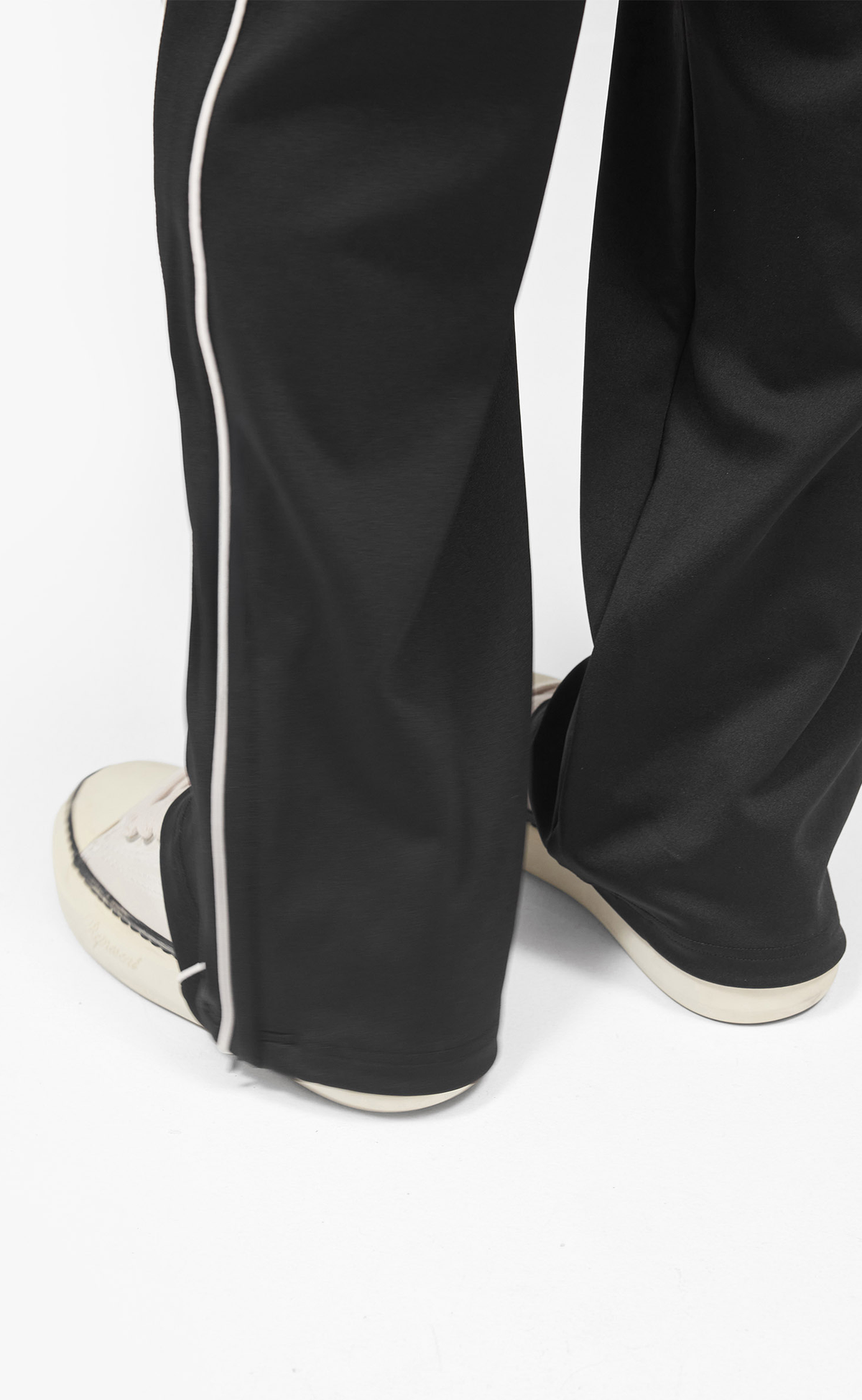 TAPED TRACK BLACK SWEATPANTS