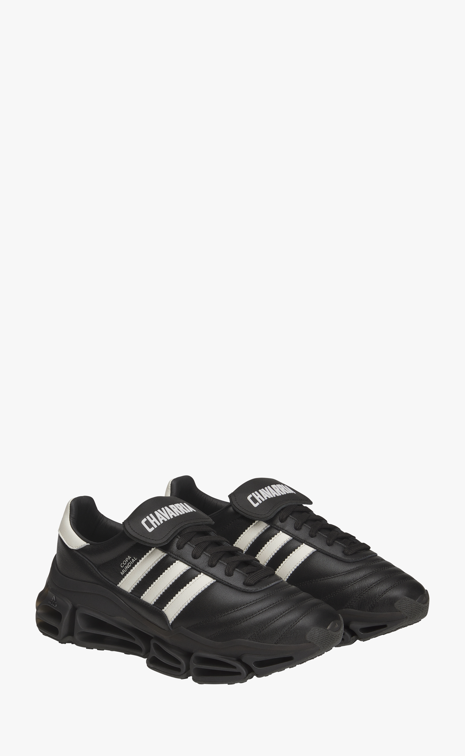 CHAVARRIA MEGARIDE COPA BLACK WHITE SNEAKER
