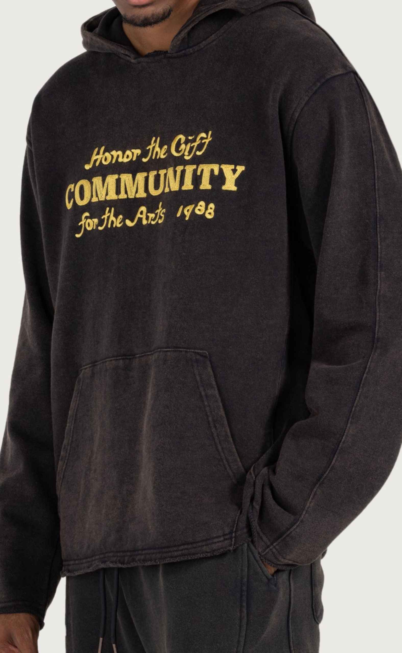 VINTAGE BLACK HOODIE