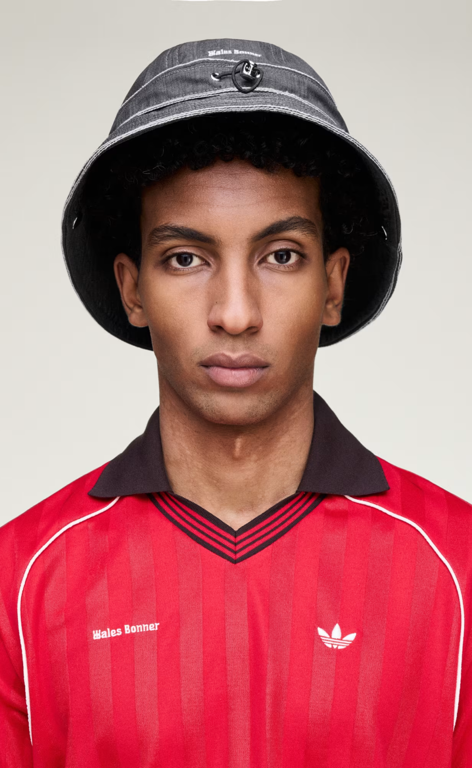 WB BUCKET DARK GREY HAT