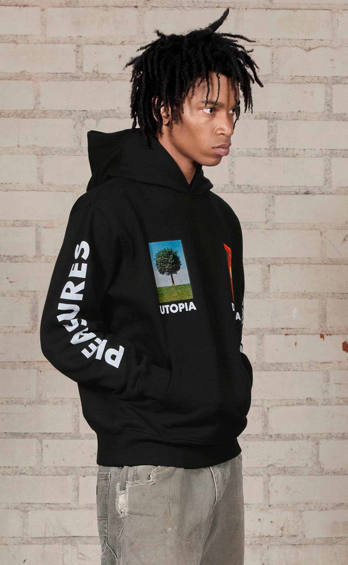 SOMEWHERE BLACK HOODIE
