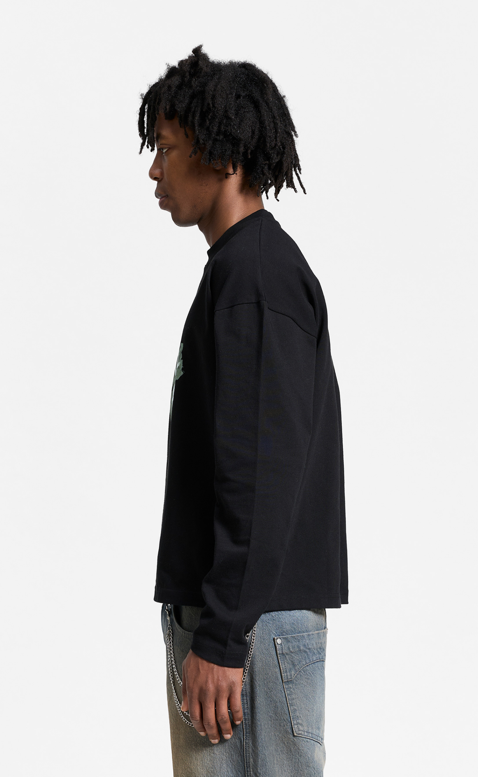 LE VERNIS BLACK LONGSLEEVE