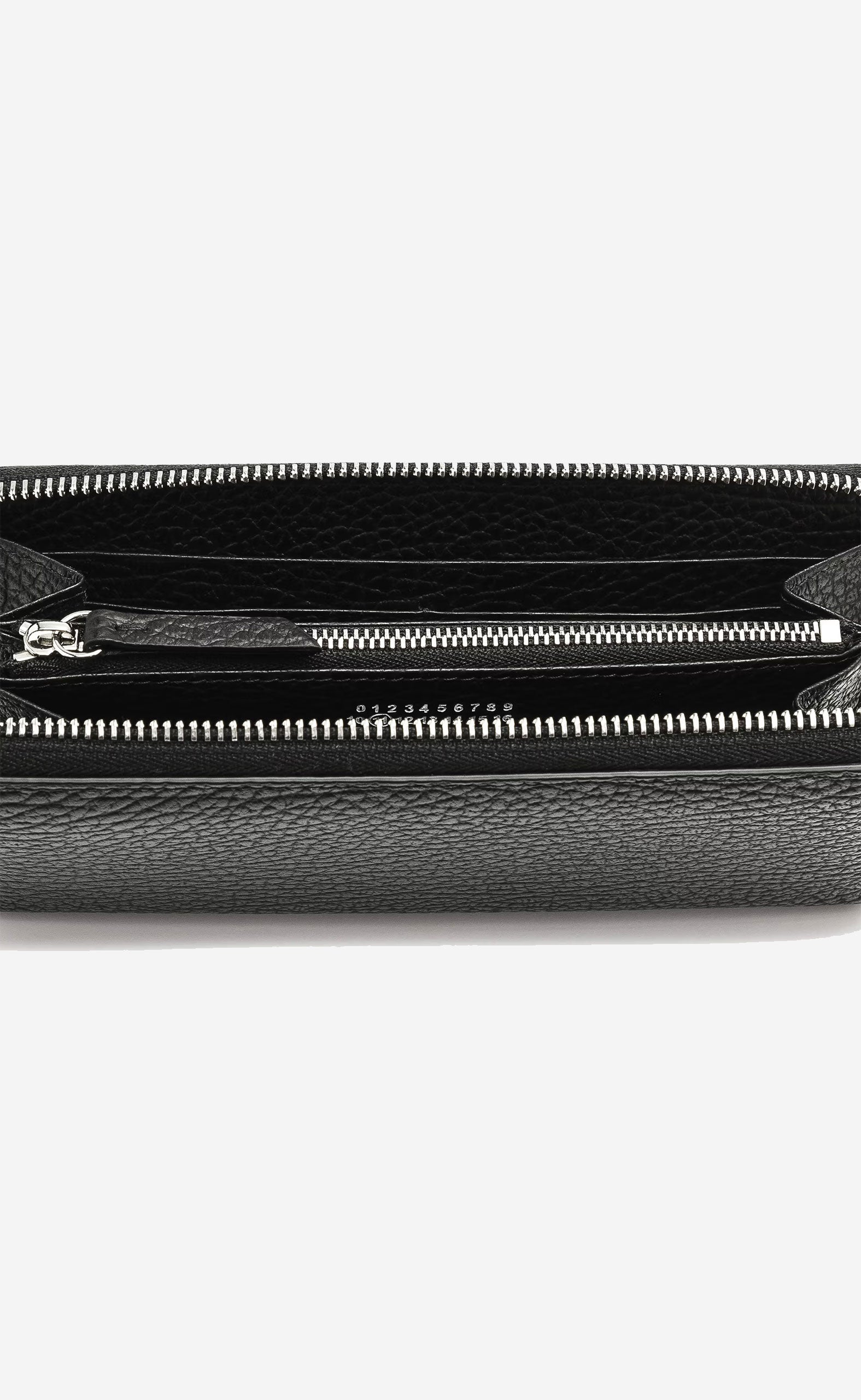 BLACK WALLET ZIP AROUND CONTINENTAL