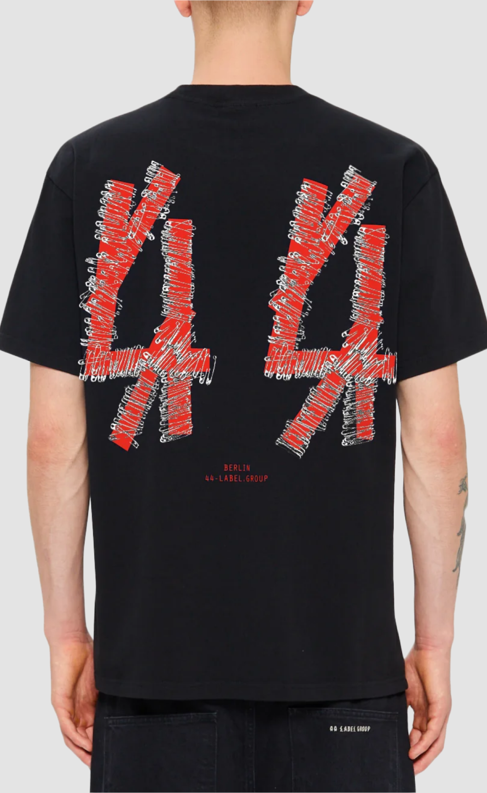 SAFETY PINS BLACK T-SHIRT