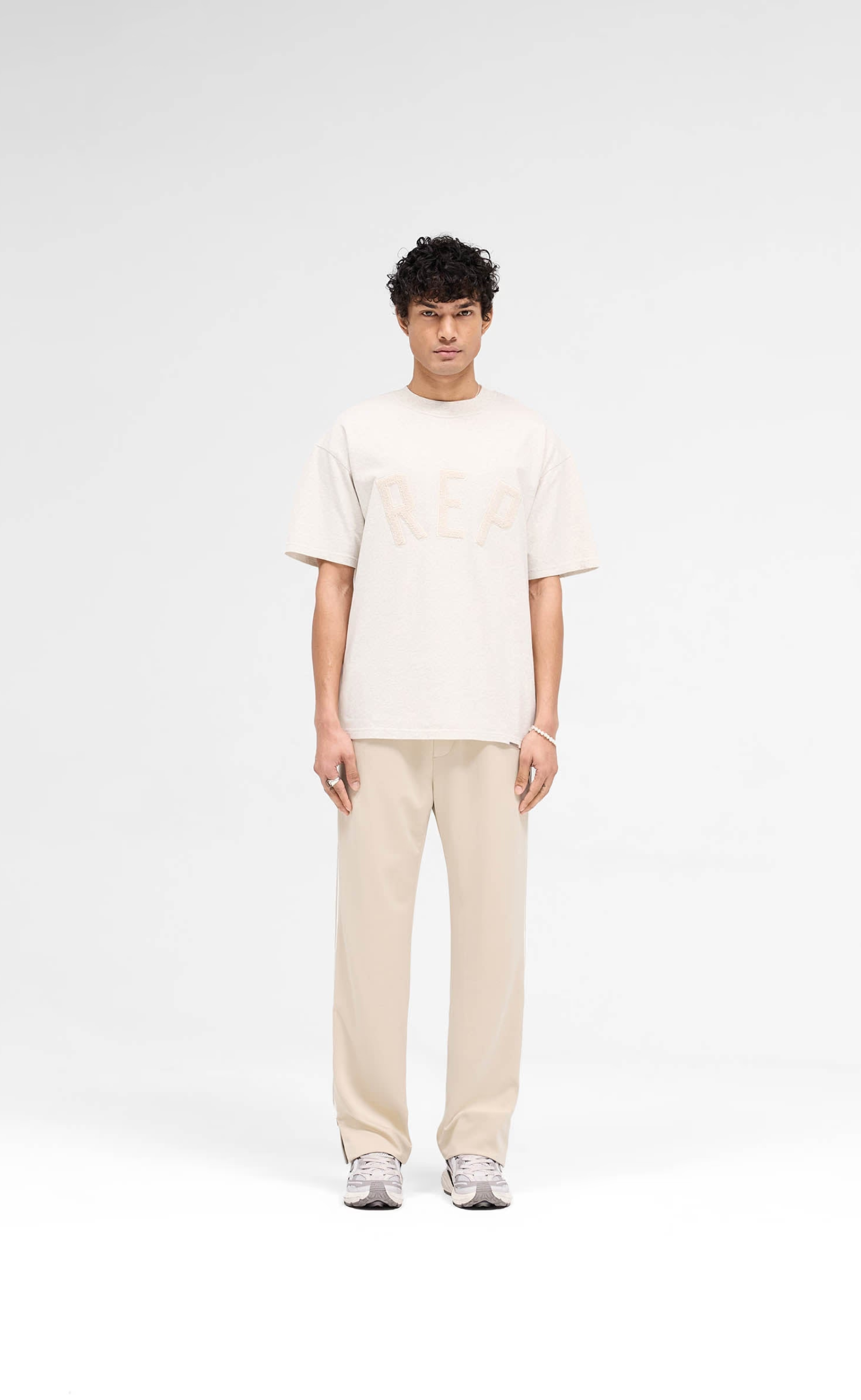 REP APPLIQUE CREAM MARL T-SHIRT
