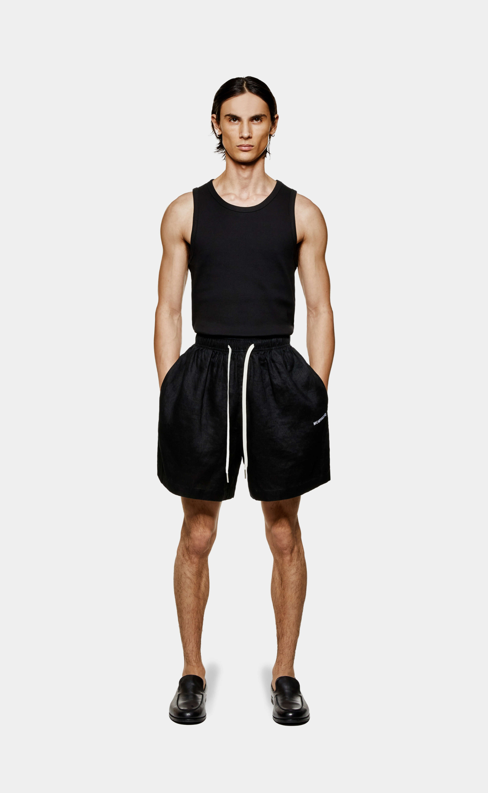 LINEN BLACK SHORTS