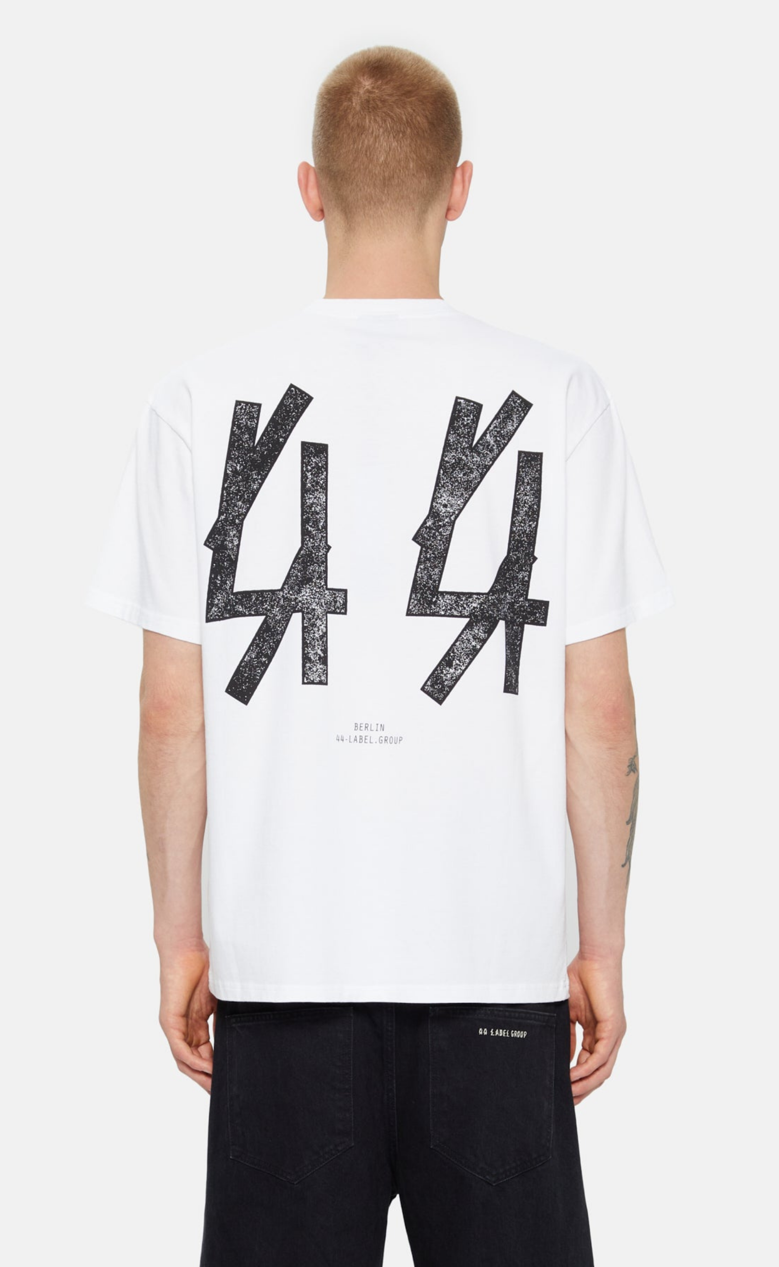 BLACKLISTED WHITE T-SHIRT