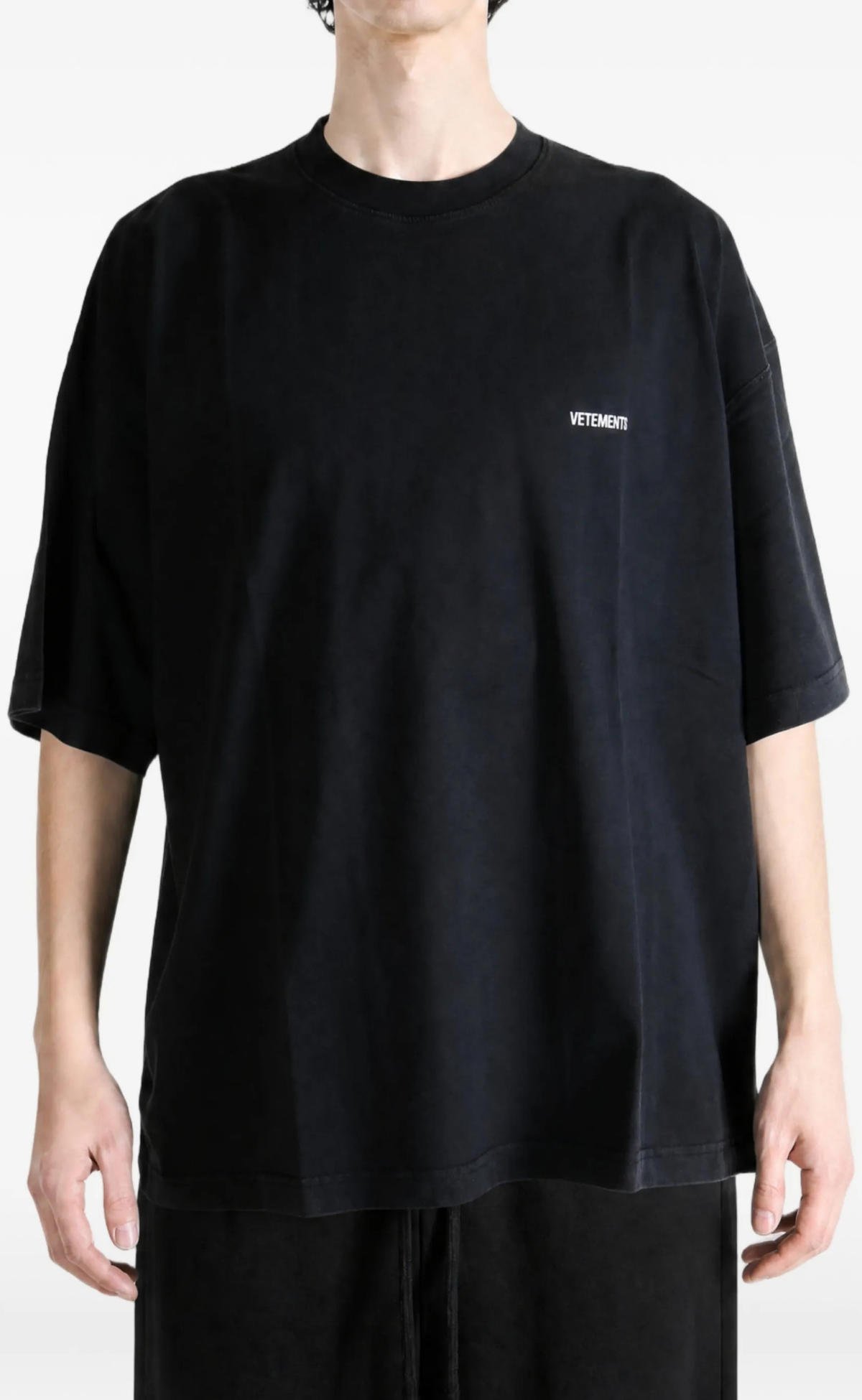 CLASSIC LOGO BOXY BLACK WHITE T-SHIRT