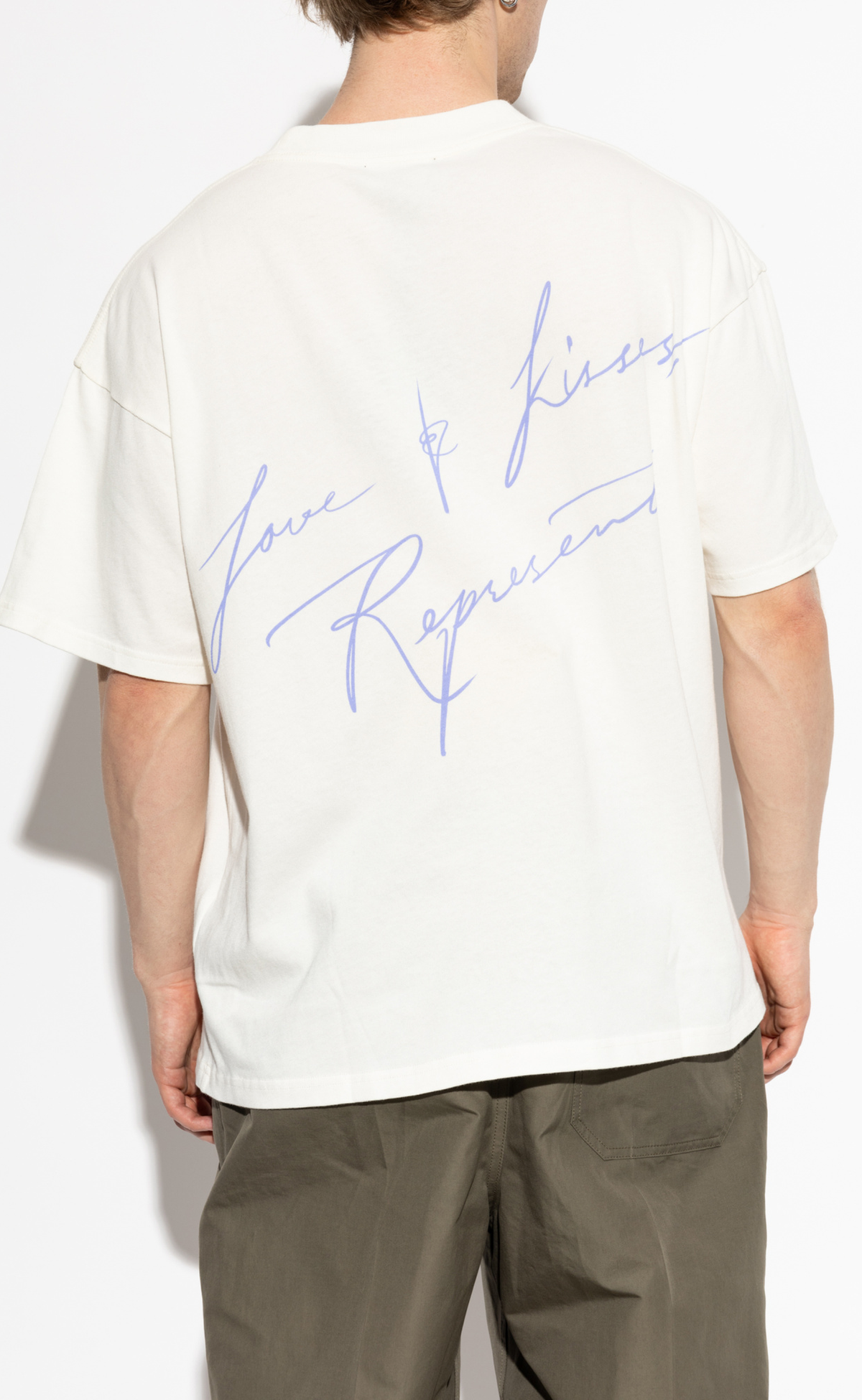 LOVE AND KISSES FLAT WHITE T-SHIRT