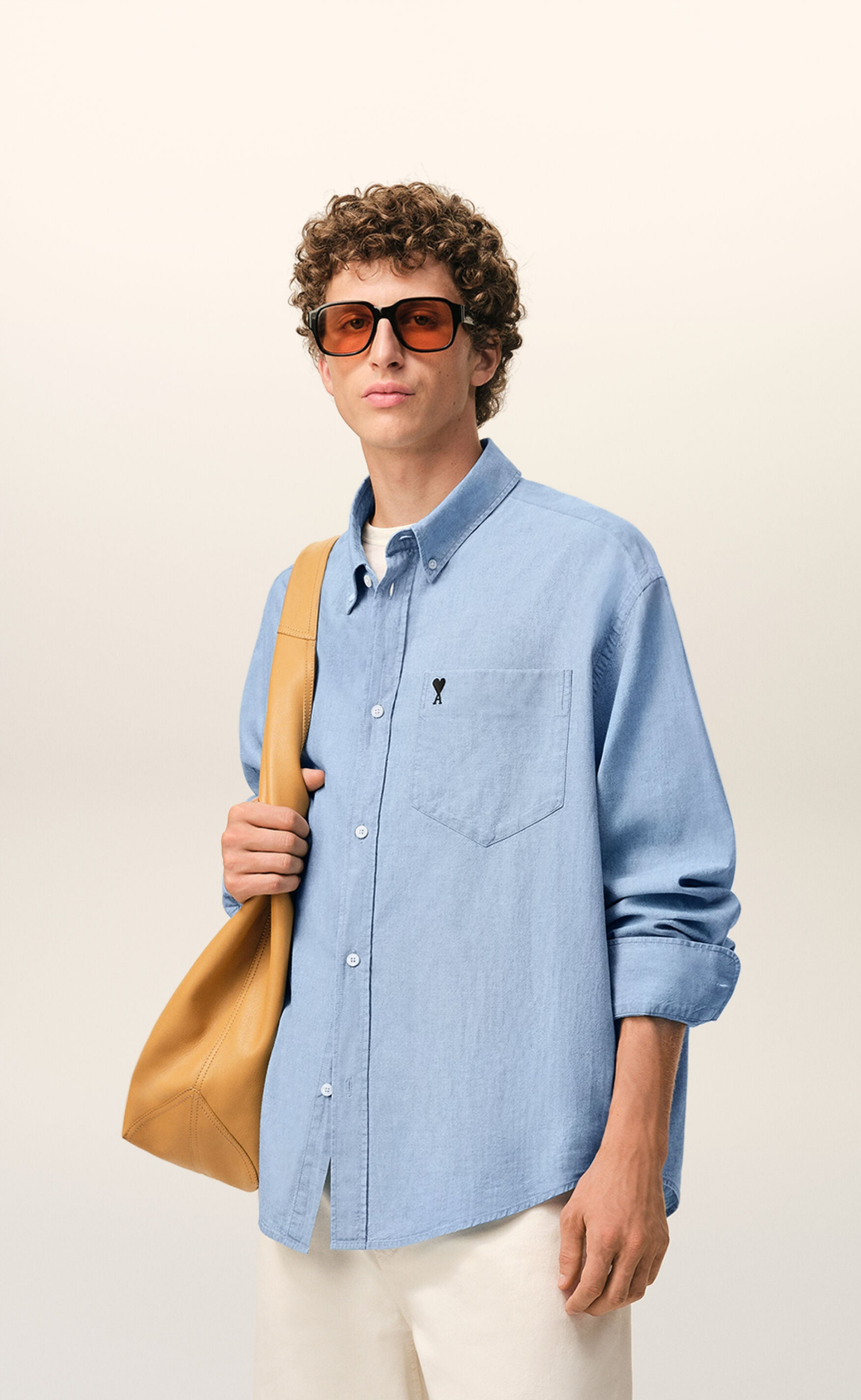 BOXY EMBROIDERED AMI DE COEUR LIGHT BLUE SHIRT