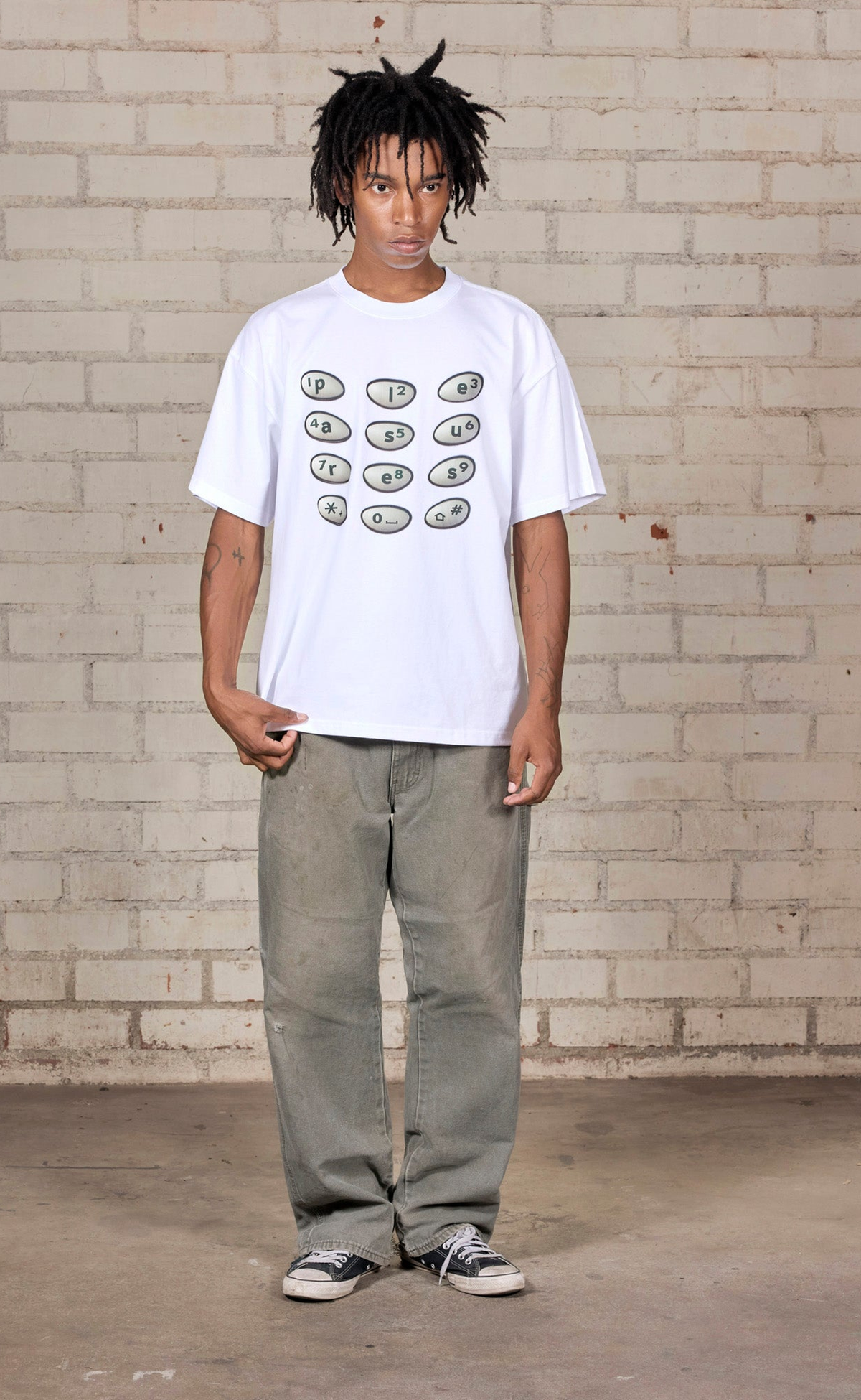 BUTTONS WHITE T-SHIRT