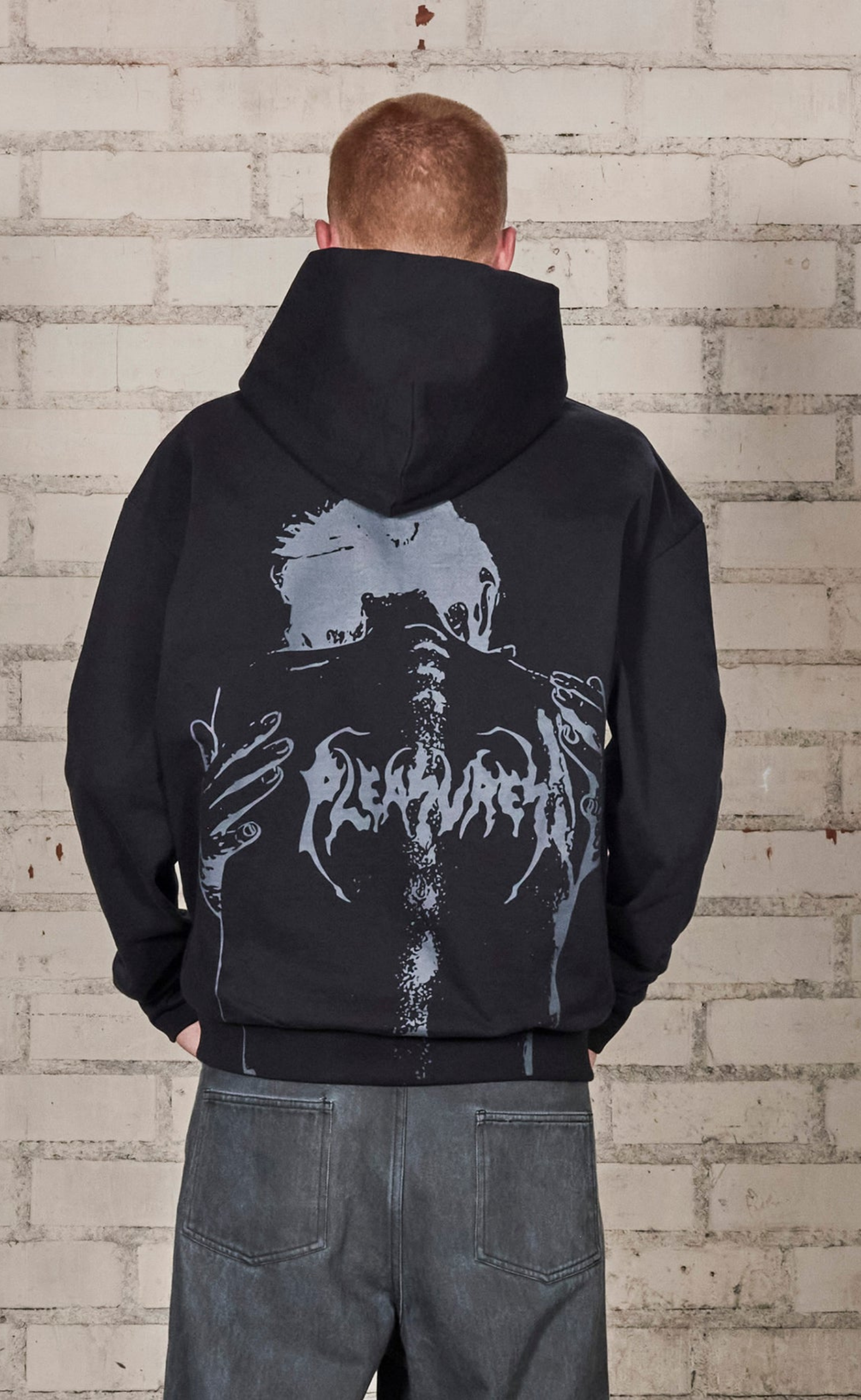 SPINE ZIP-UP BLACK HOODIE