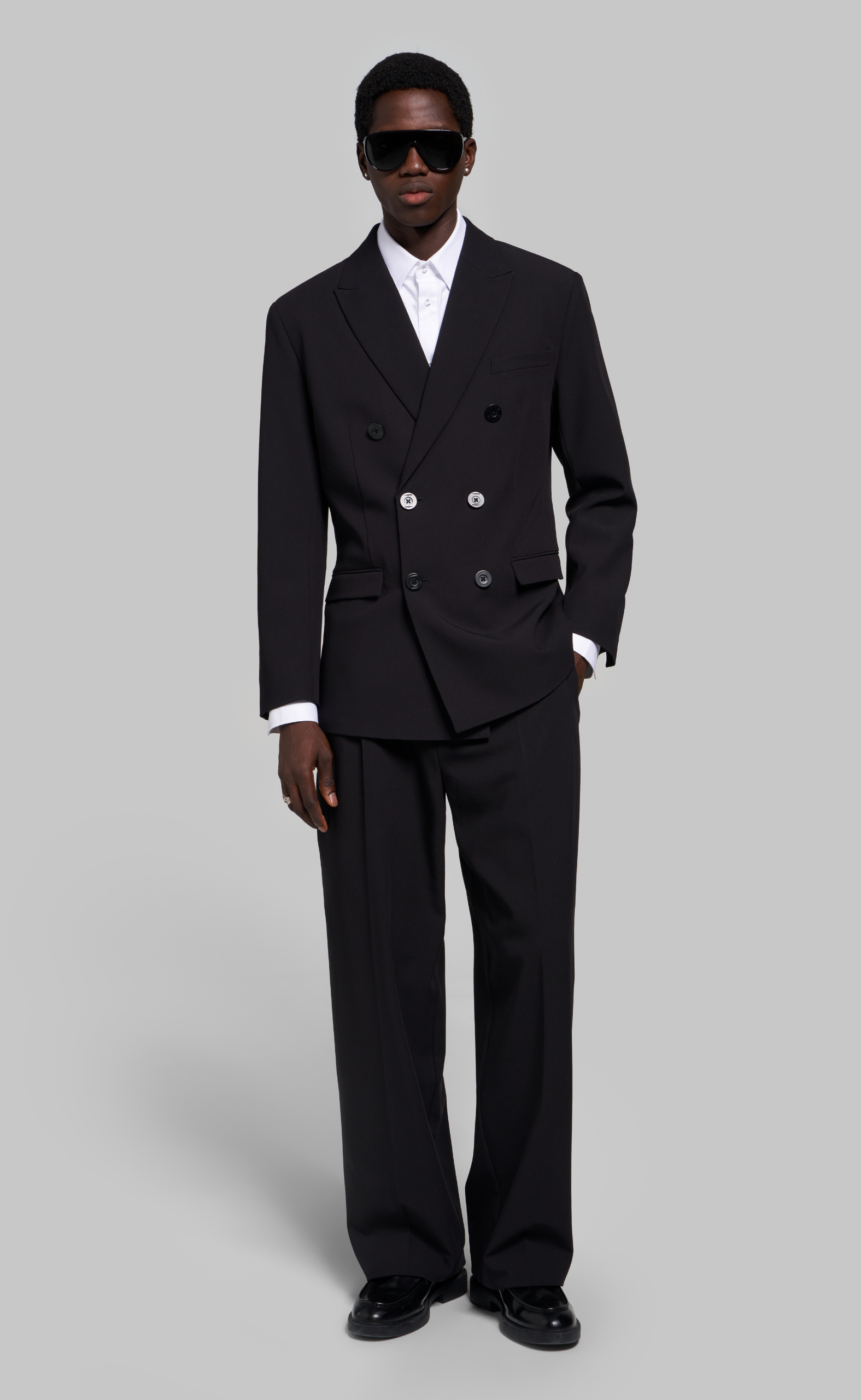 NEVAN BLACK BLAZER