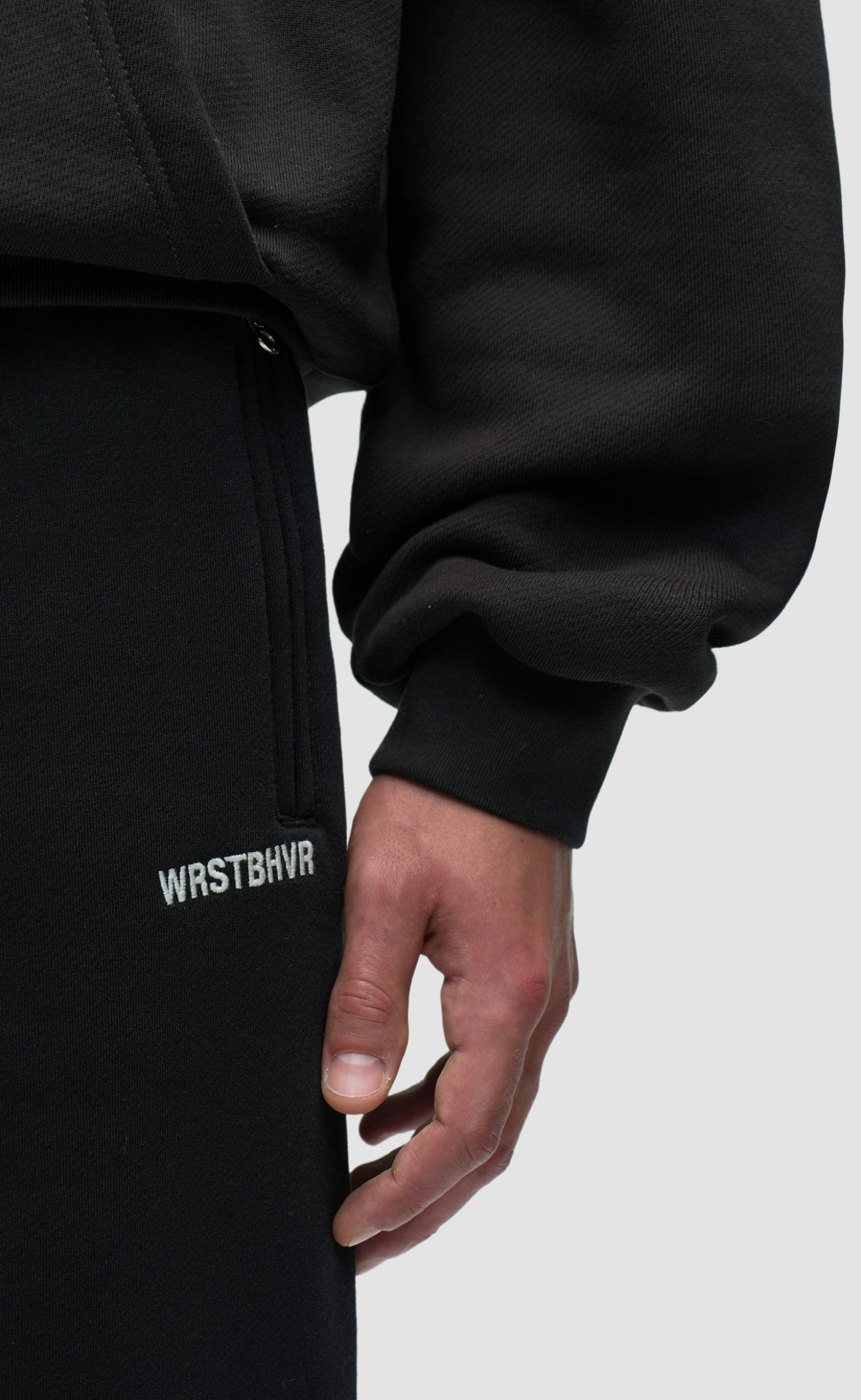 ILAY V2 SJET BLACK SWEATPANTS