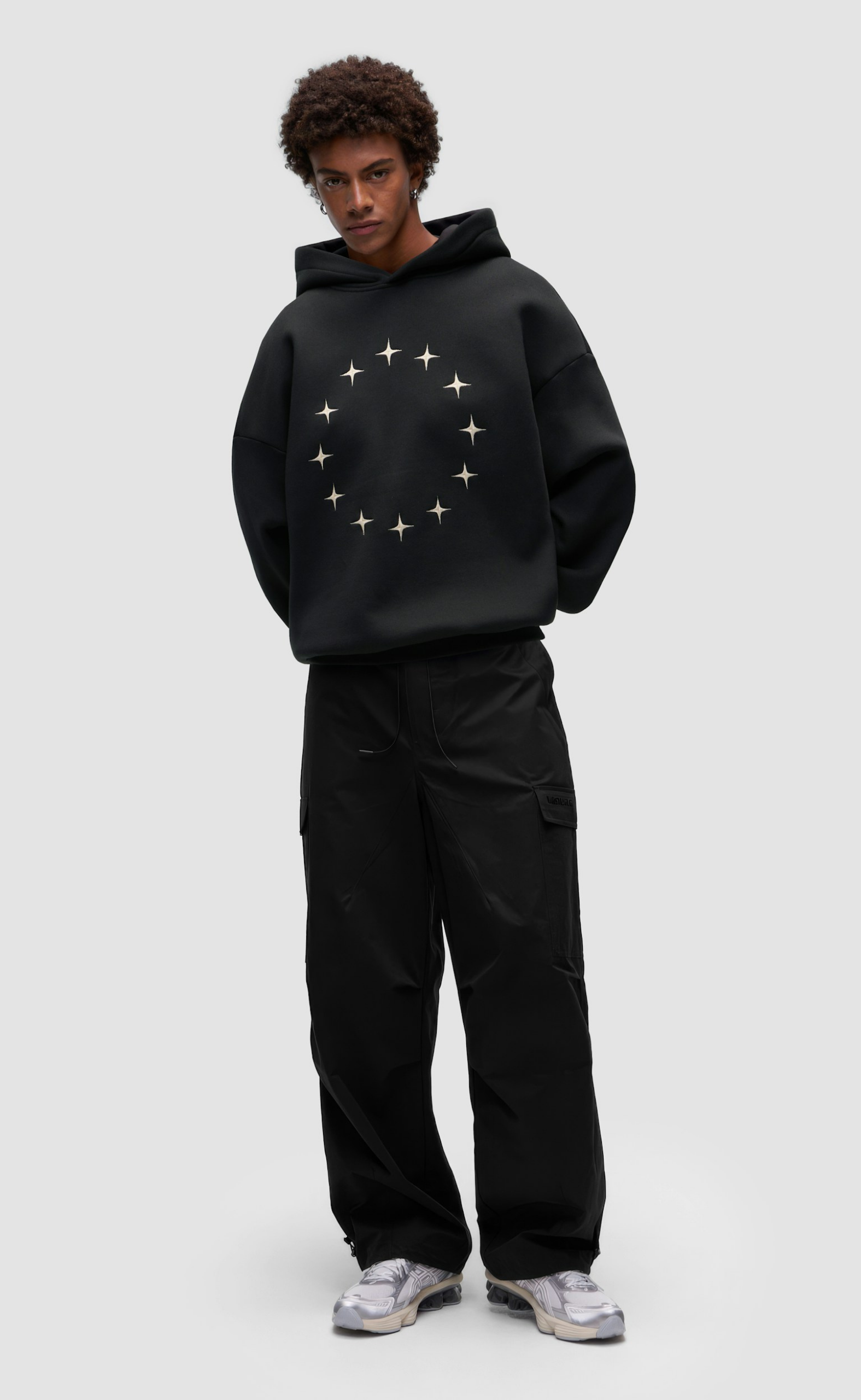 DISTRICTS JET BLACK HOODIE