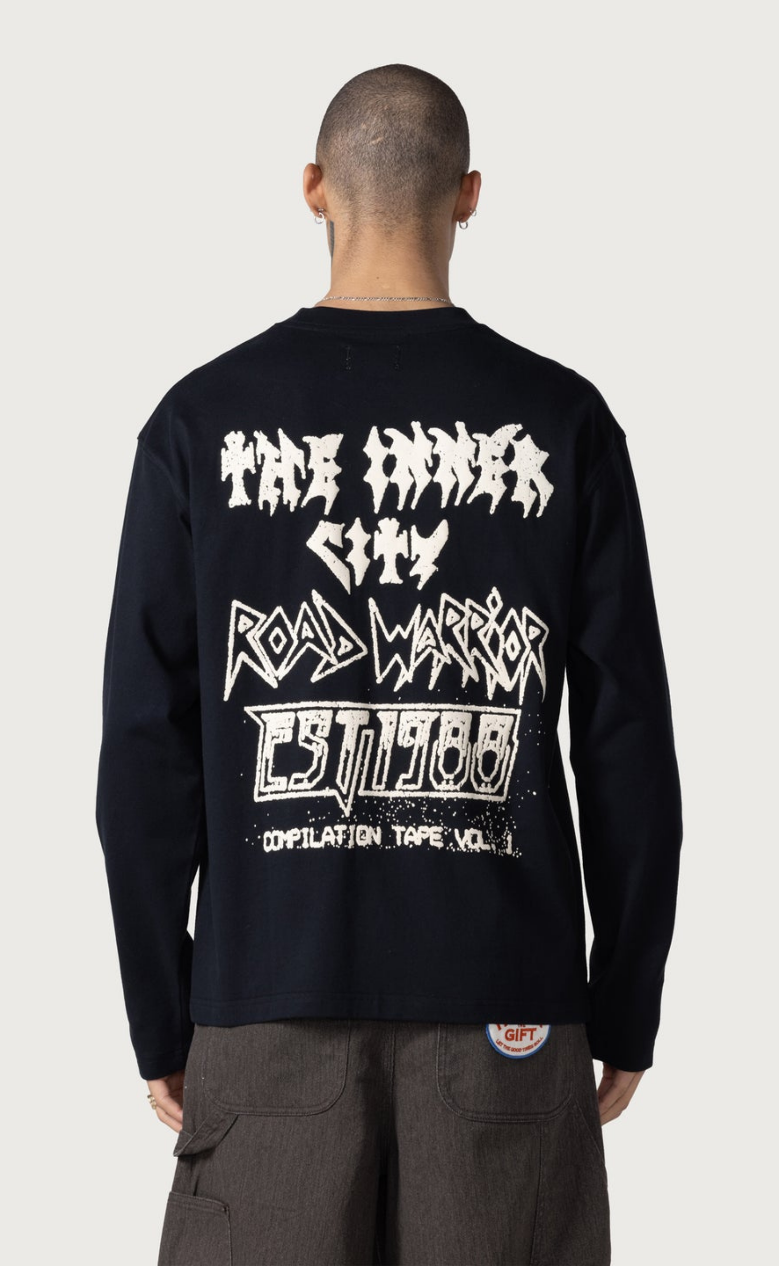 ROAD WARRIOR BLACK LONGSLEEVE