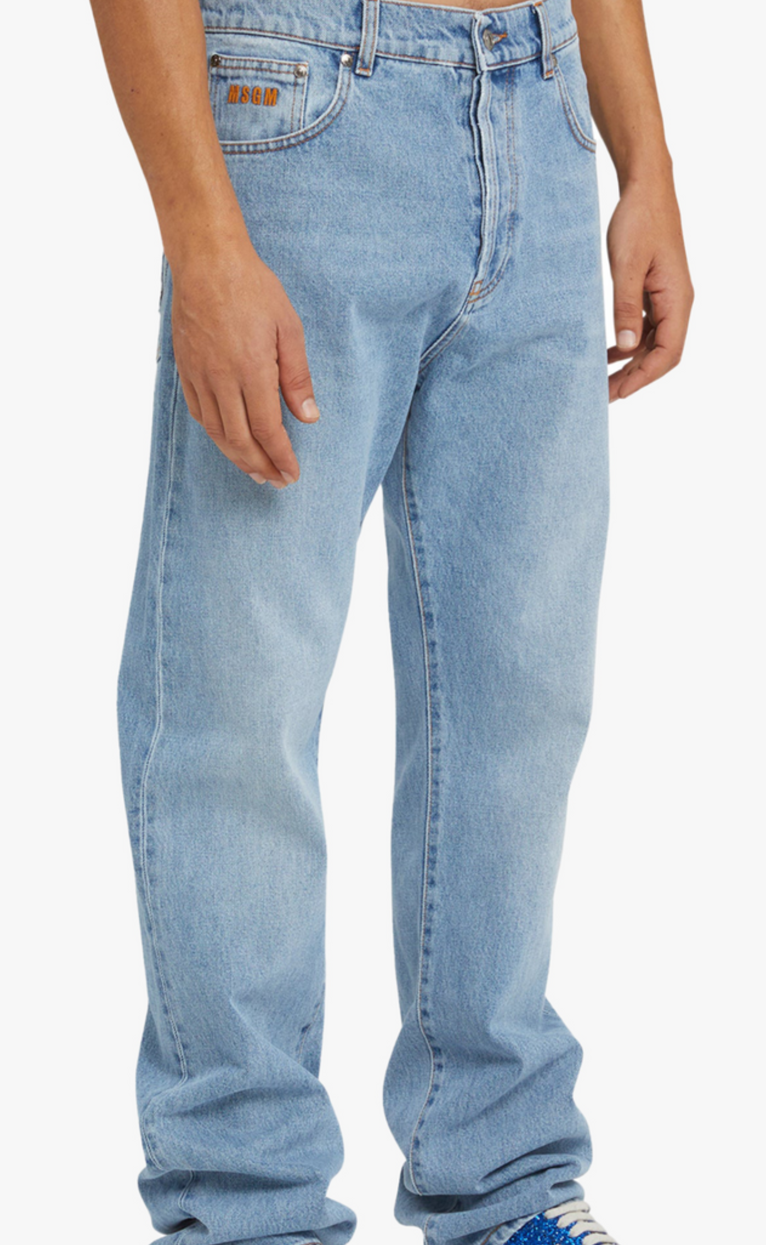 DENIM WASH LIGHT BLUE JEANS