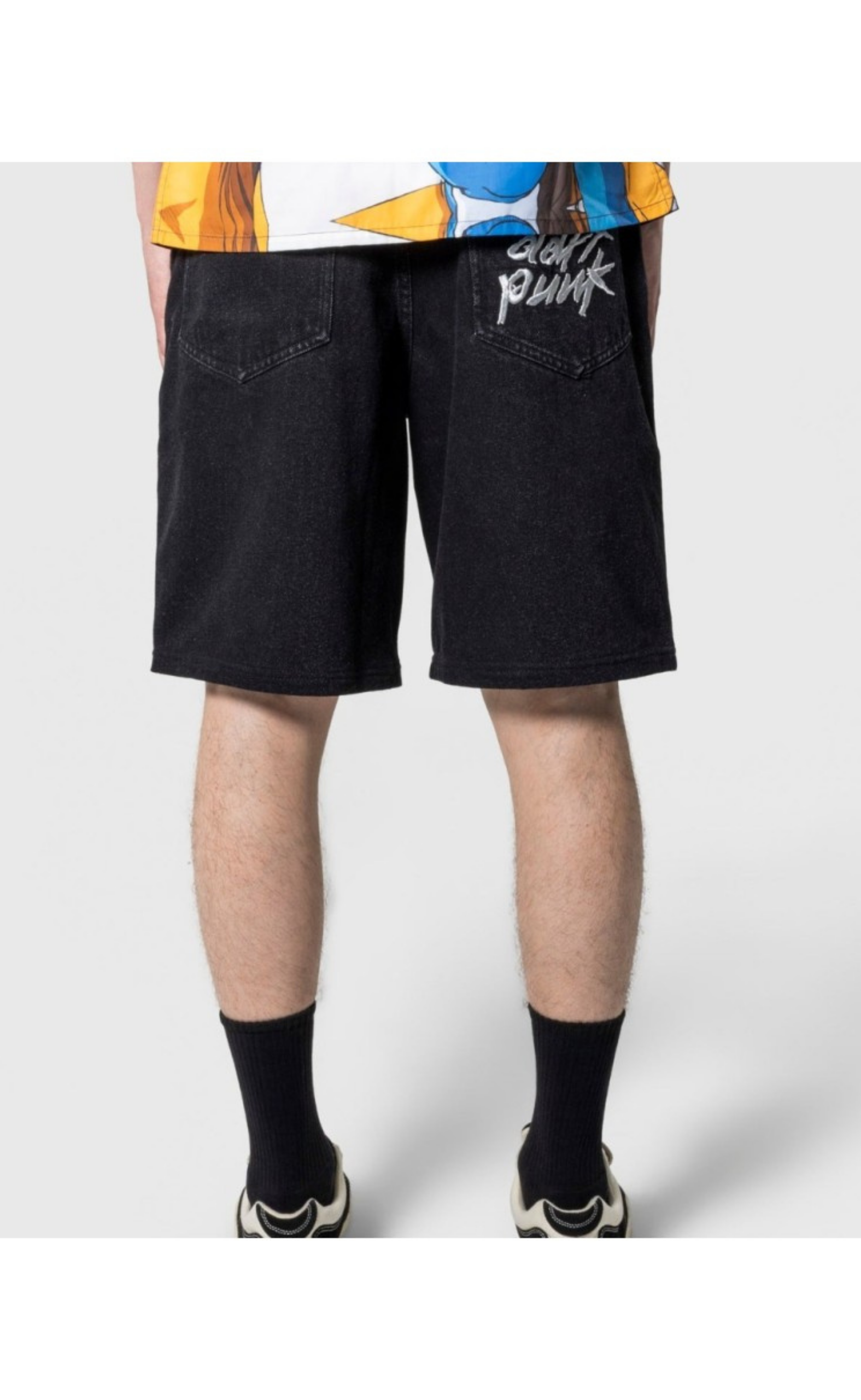 LUCKY STUDDED BLACK SHORTS