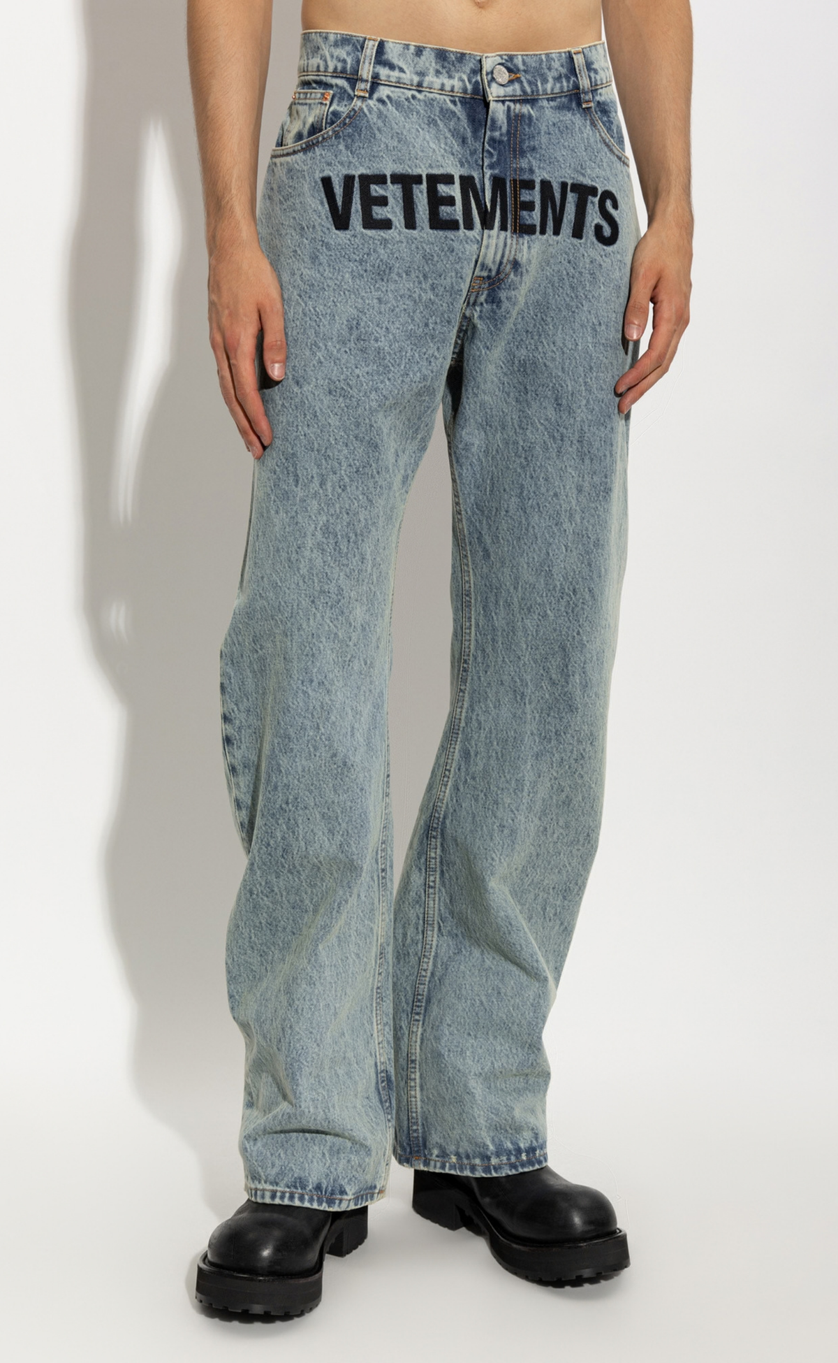 EMBROIDERED LOGO O-LEG VINTAGE BLUE JEANS