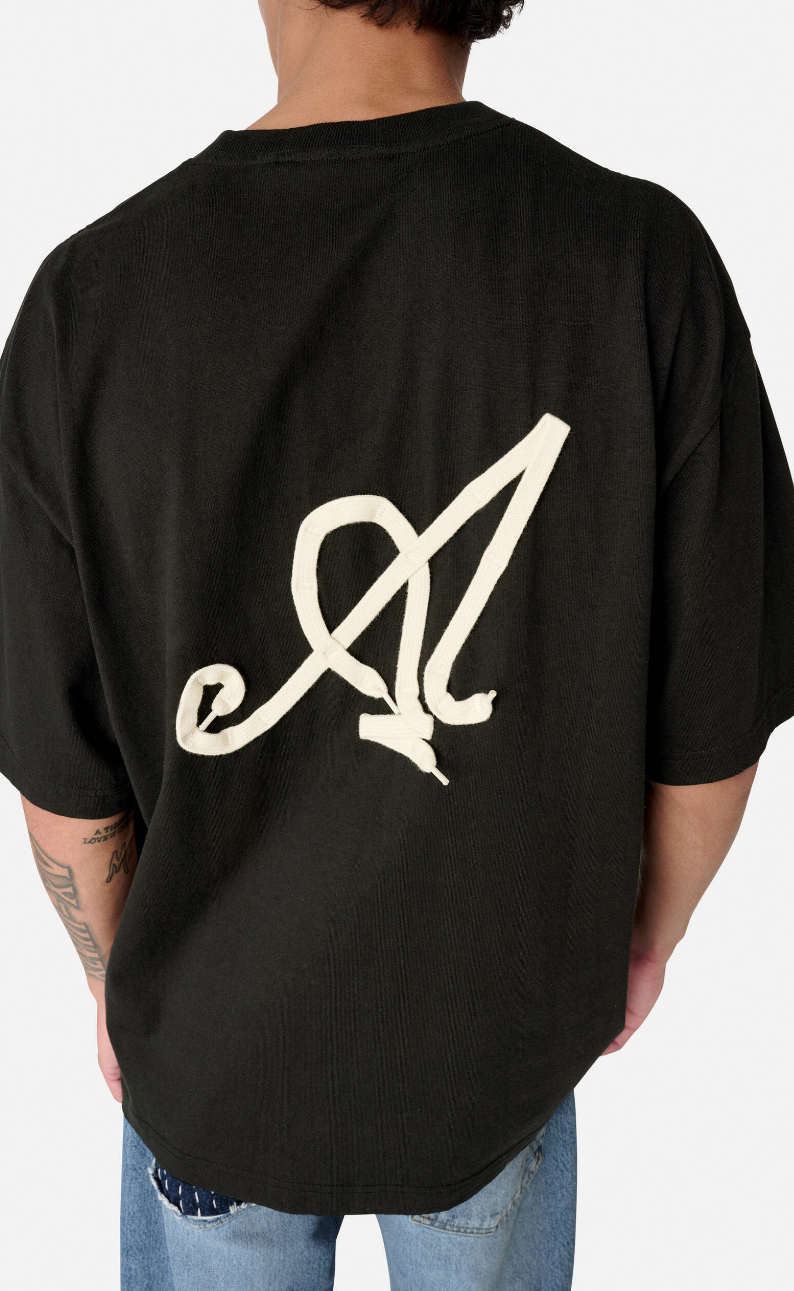 LACED BLACK T-SHIRT
