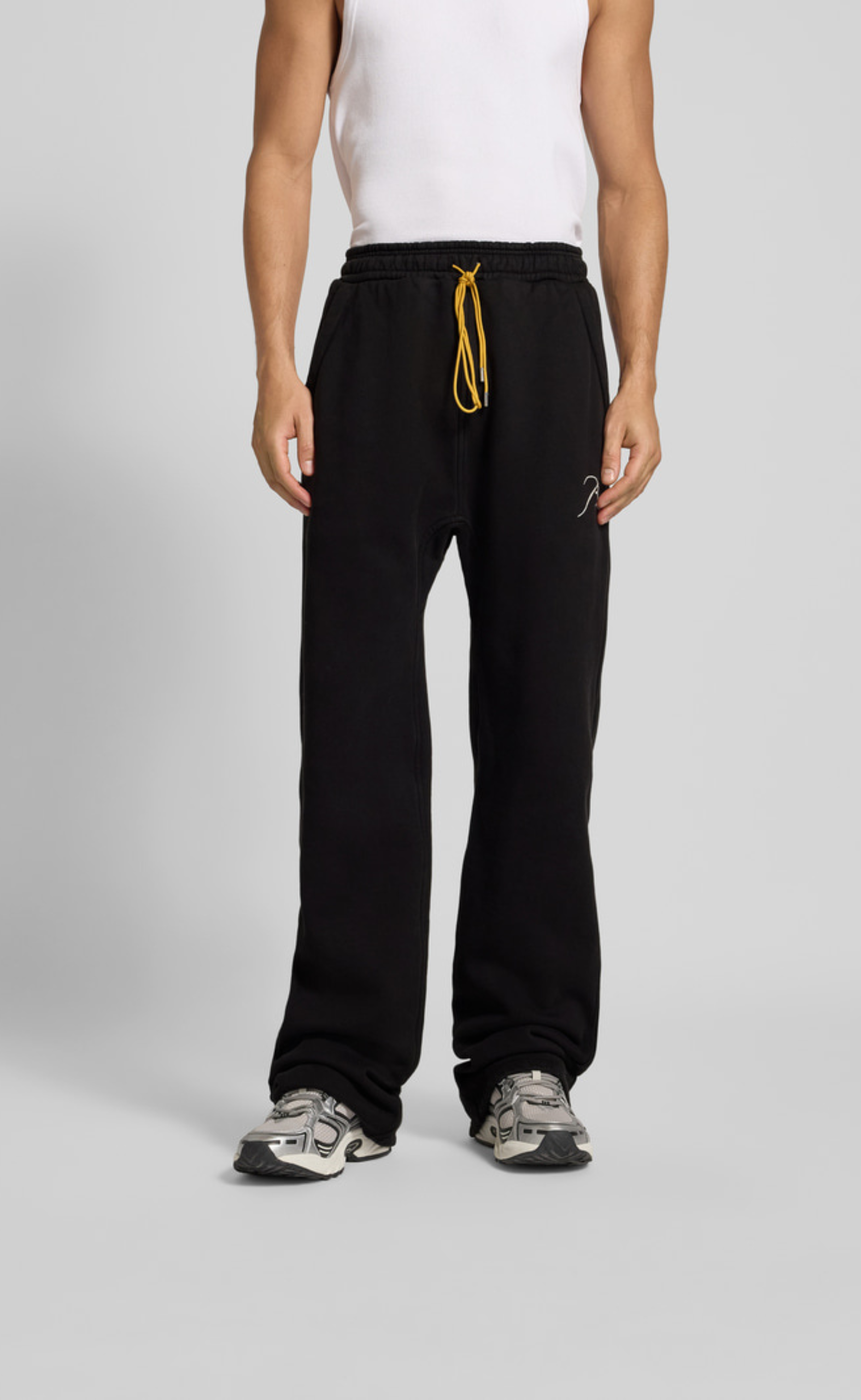CLASSIQUE BLACK SWEATPANTS