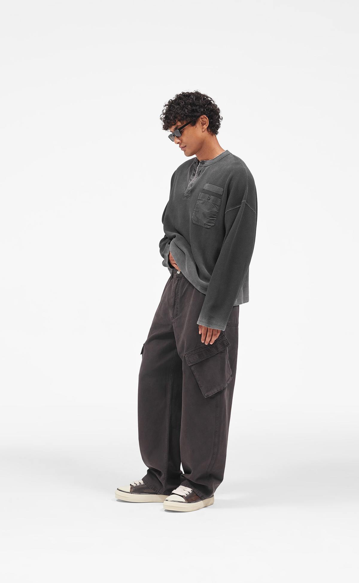 HENLEY HEAVYWEIGHT VINTAGE BLACK LONGSLEEVE