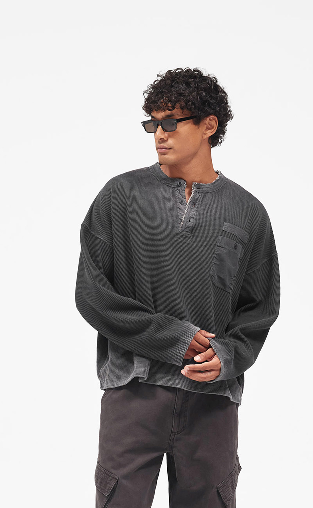 HENLEY HEAVYWEIGHT VINTAGE BLACK LONGSLEEVE