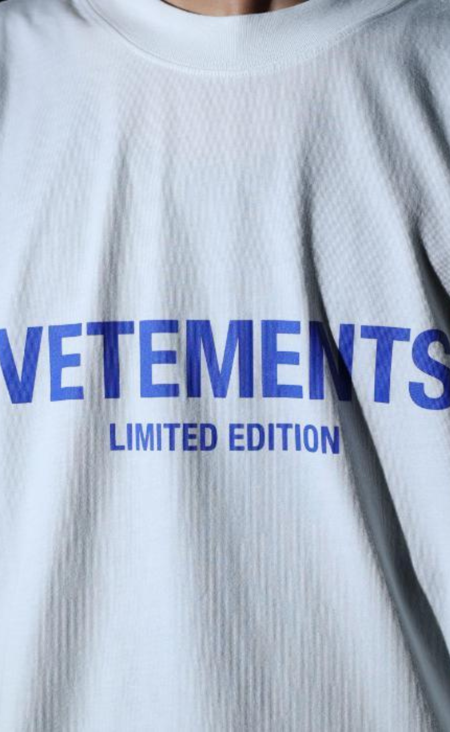 LIMITED EDITION LOGO WHITE BLUE T-SHIRT