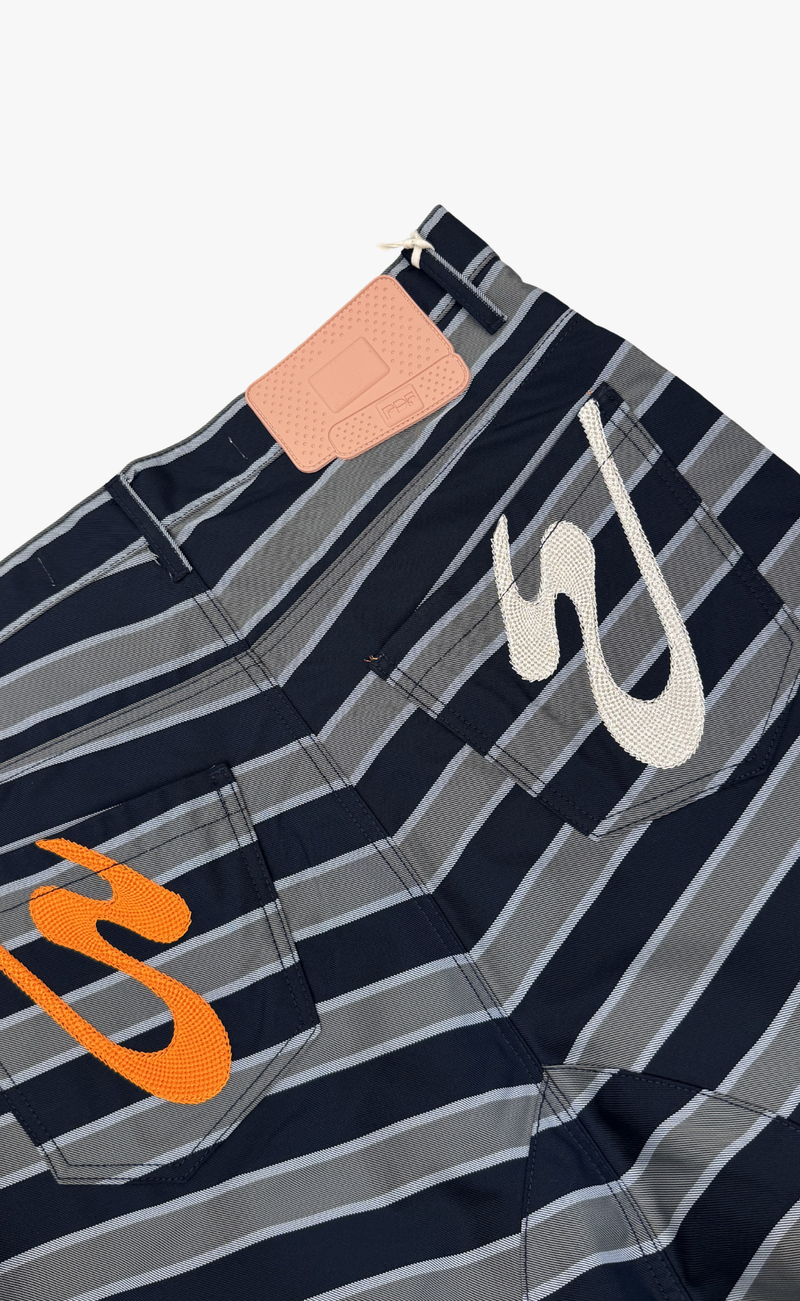 LOW RIDE BLACK GREY SHORTS