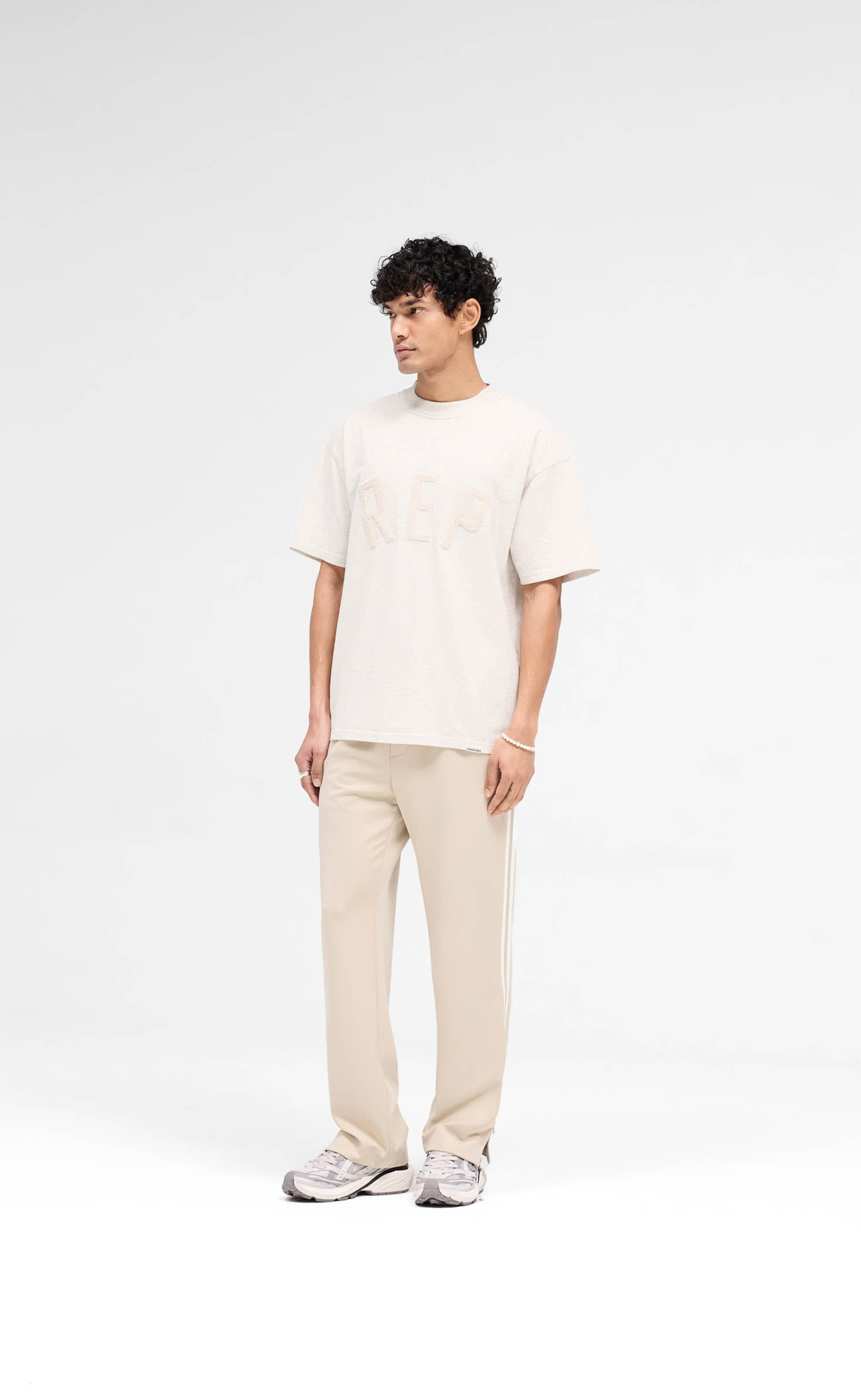 REP APPLIQUE CREAM MARL T-SHIRT