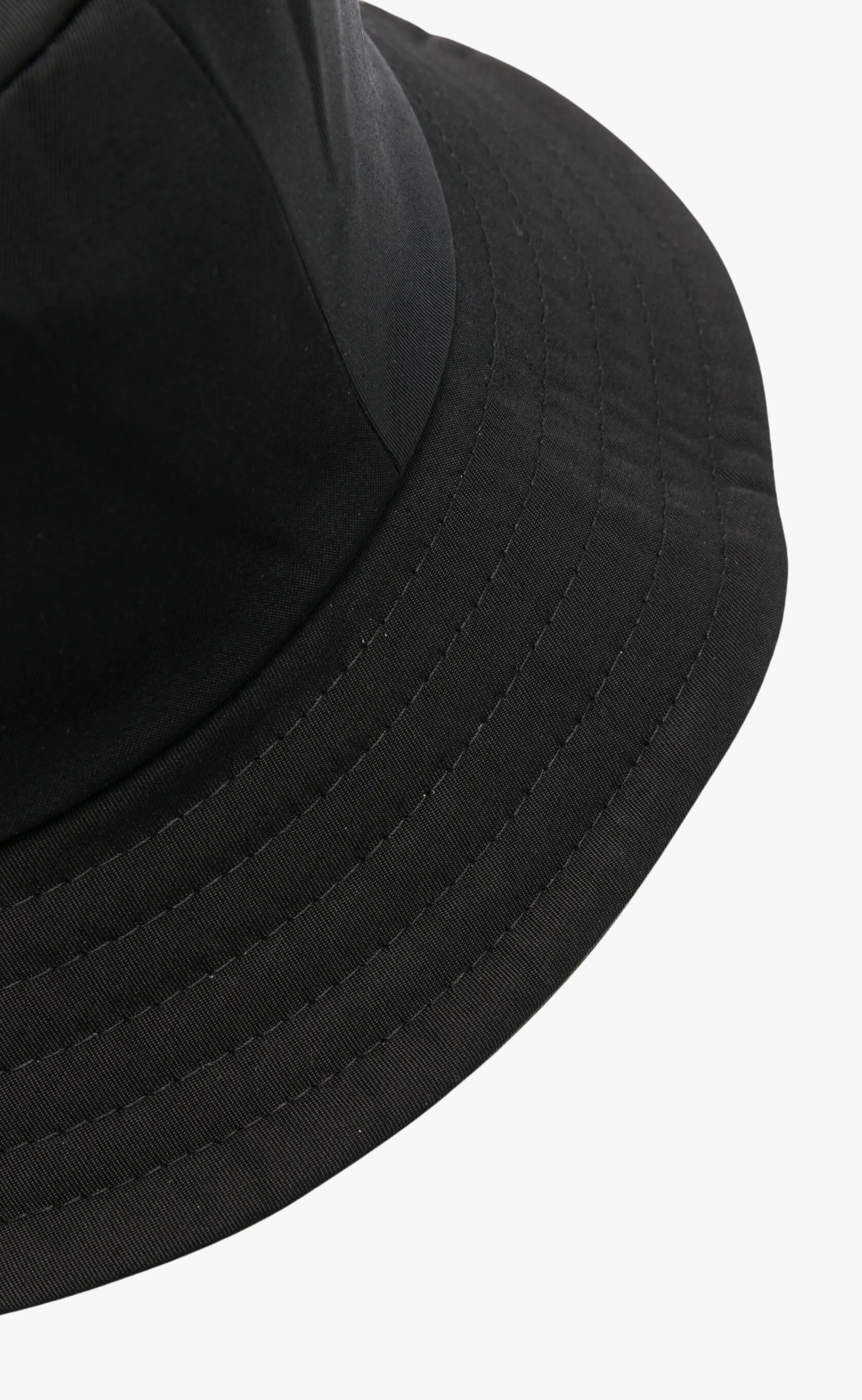 AMI DE COEUR NYLON BUCKET ANTHRACITE HAT