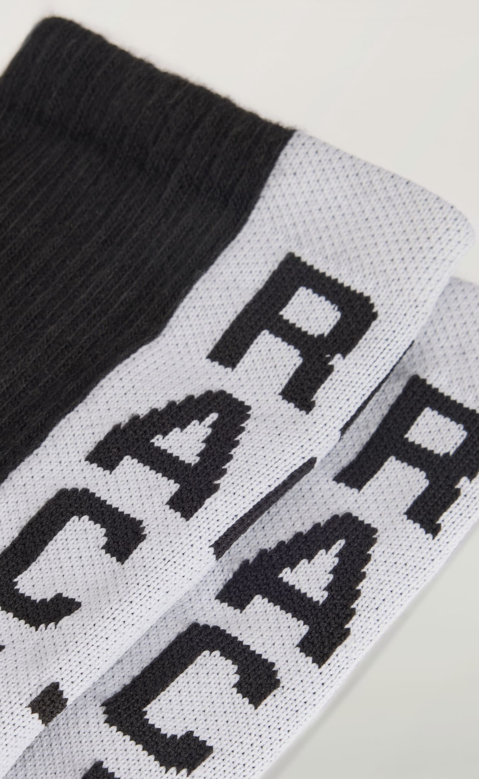 NBHD RIBBED CREW BLACK SOCKS